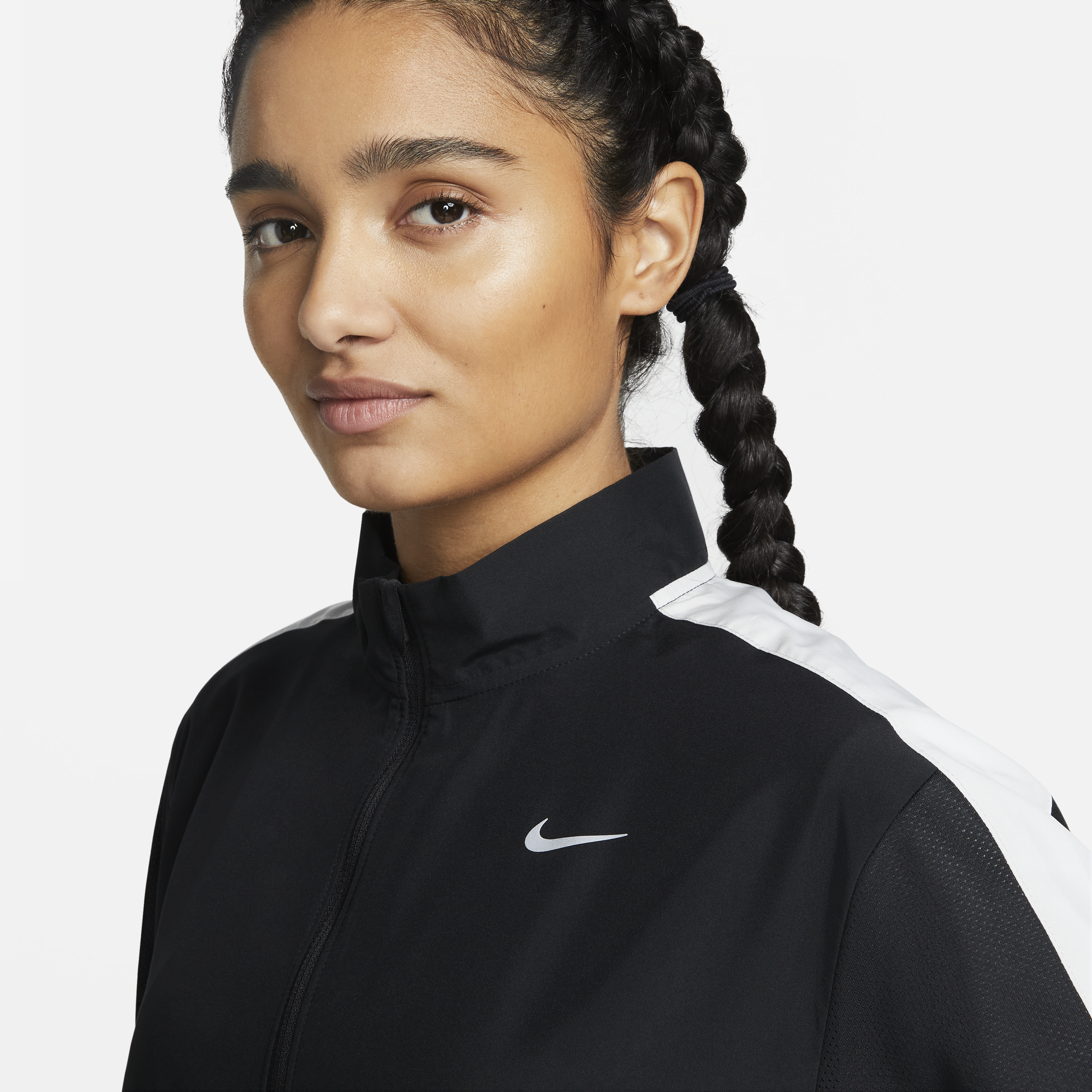 Nike Dri-FIT Swoosh Run Hardloopjack voor dames Zwart