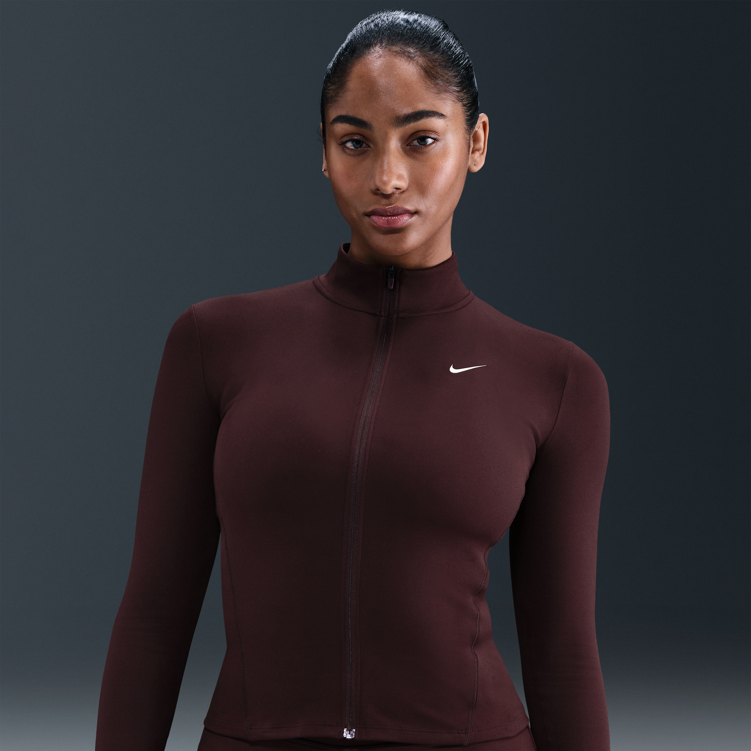 Thumbnail - Nike One Fitted Dri-FIT-Jacke mit durchgehendem Reißverschluss für Damen - Rot