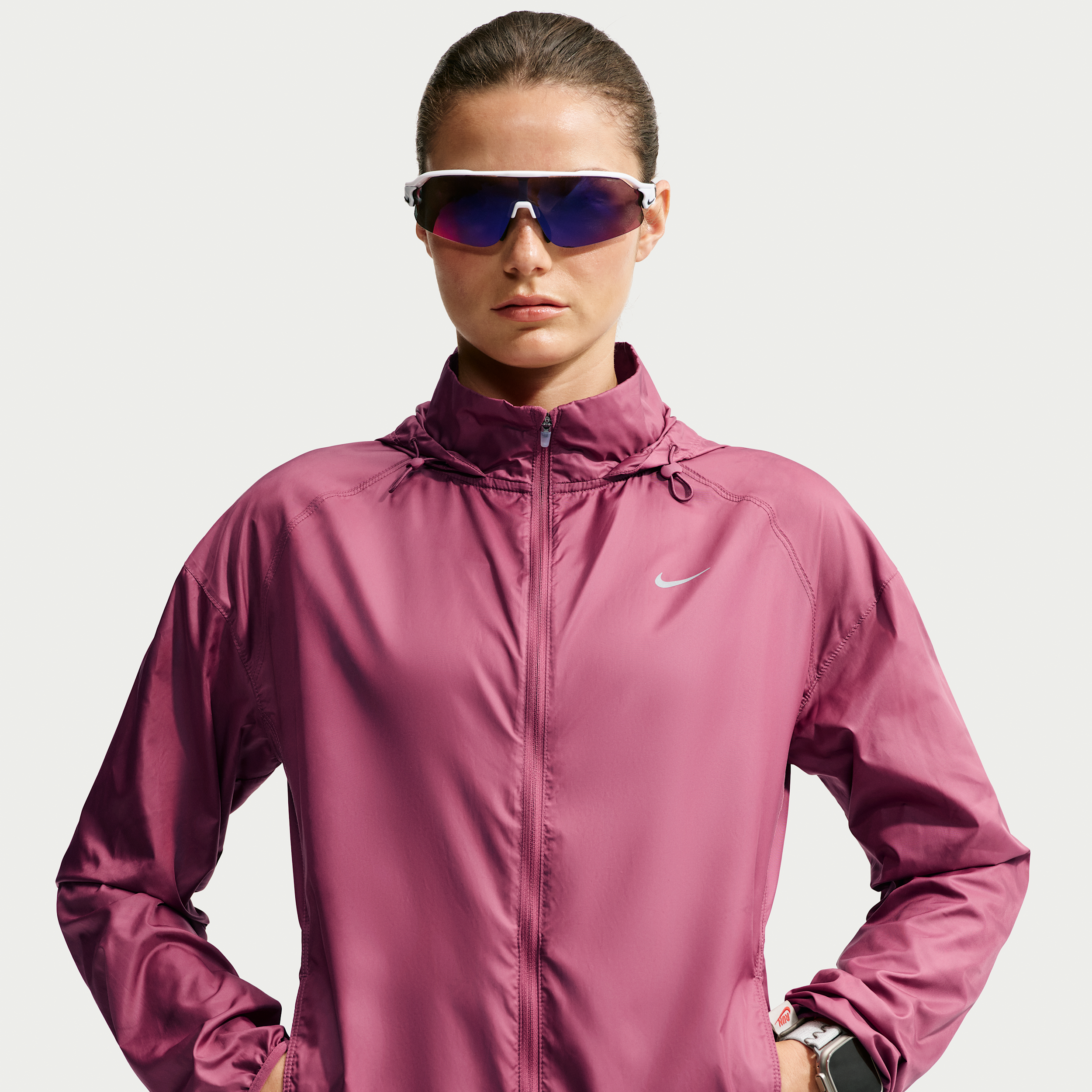 Nike Tempo Repel-løbejakke til kvinder - rød