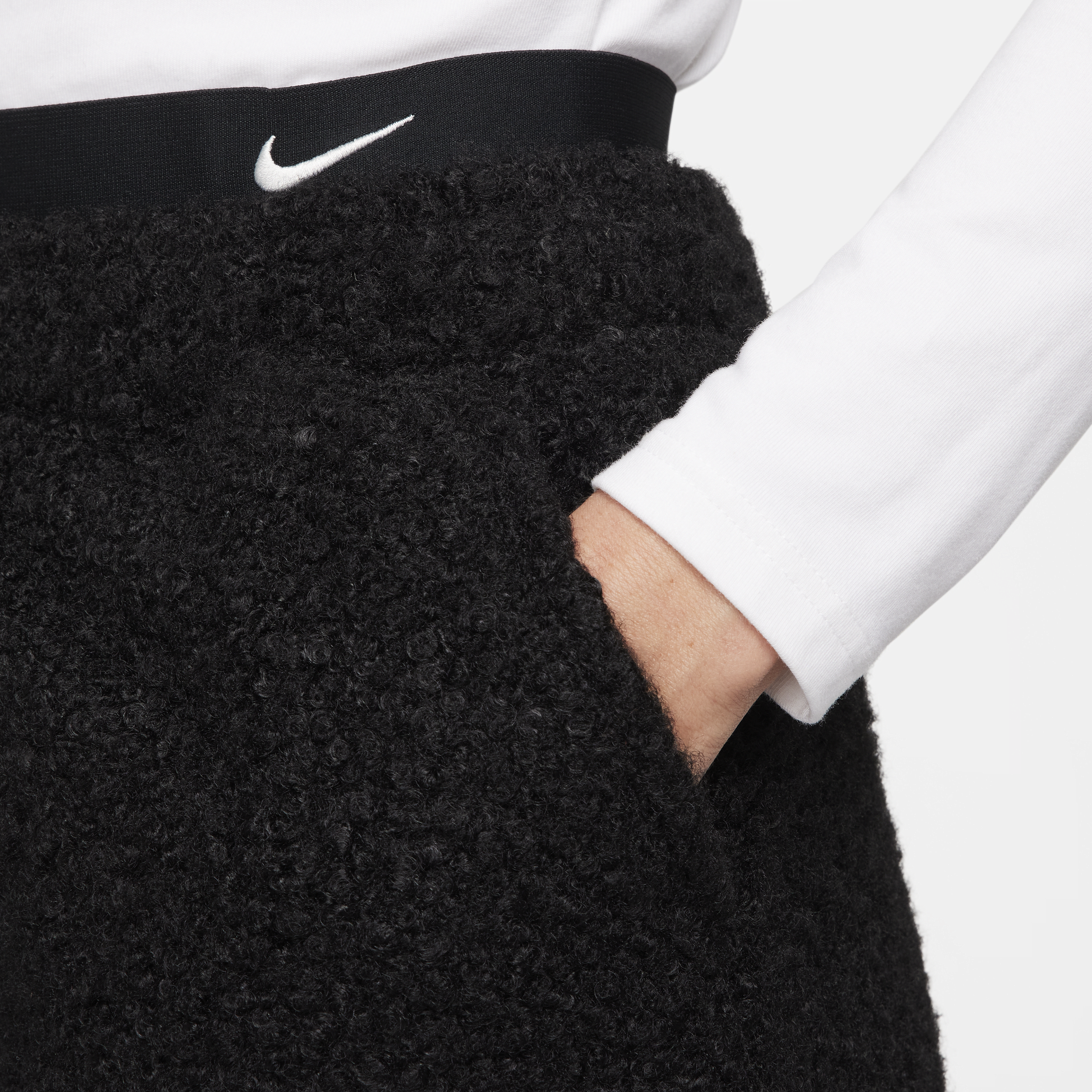 Nike Sportswear Collection joggingbroek van hoogpolige fleece voor dames Zwart
