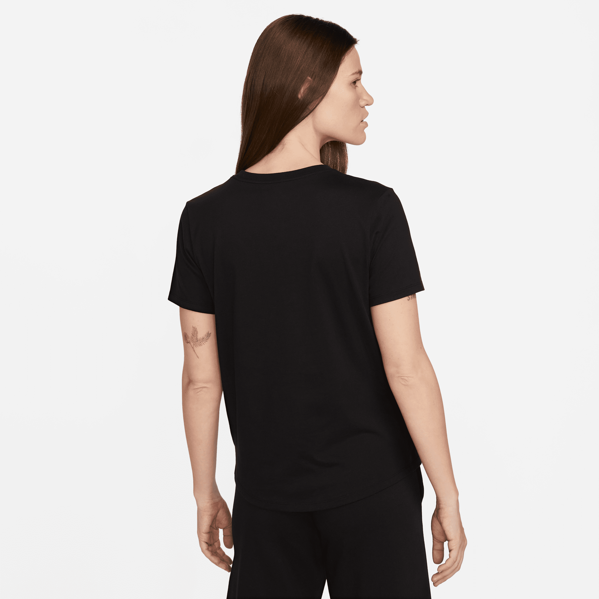 Tee-shirt à logo Nike Sportswear Essentials pour femme - Noir