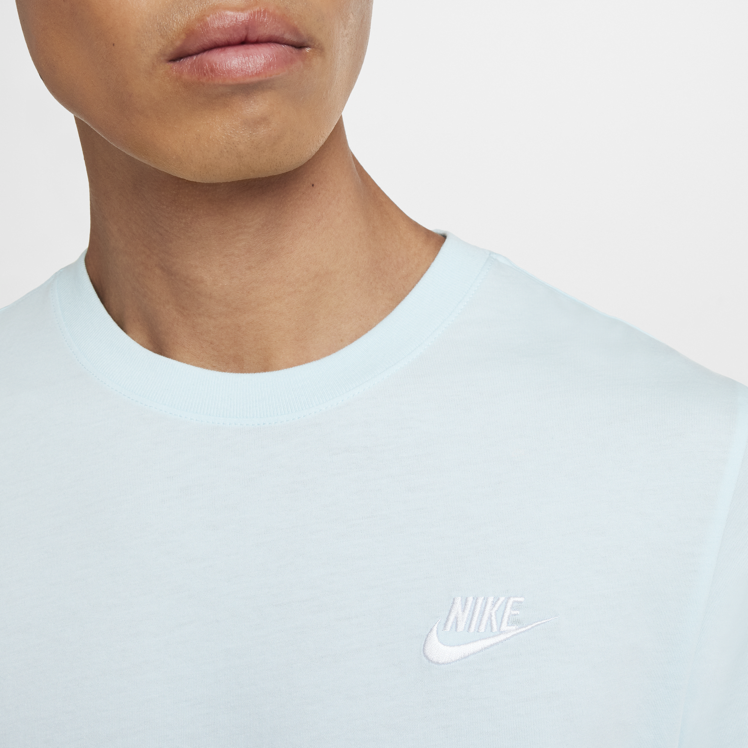 T-shirt Nike Sportswear Club pour Homme - Bleu