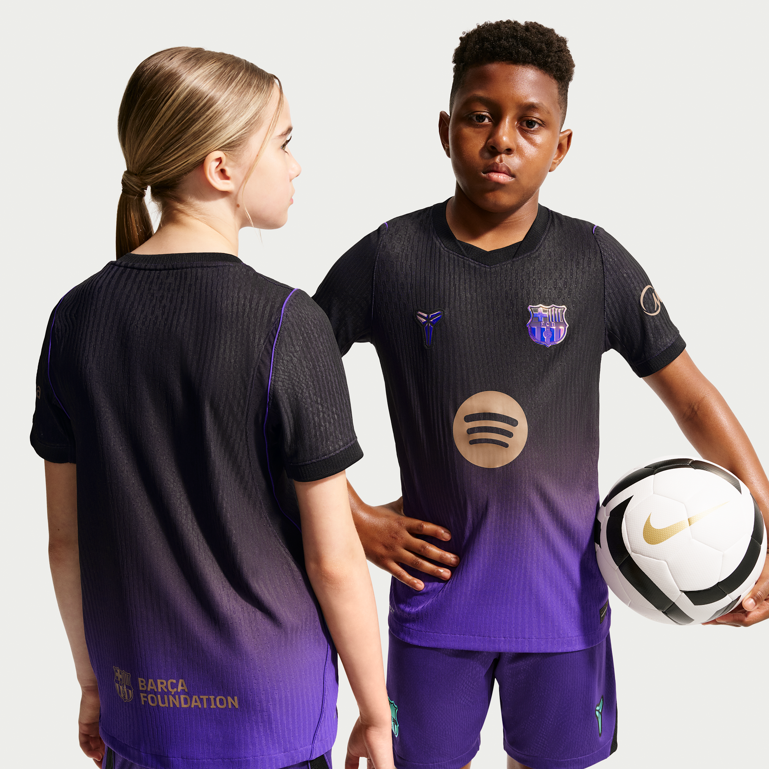 FC Barcelona 2026/27 Match Away Kobe Aero-FIT Authentic-fodboldtrøje til større børn - lilla