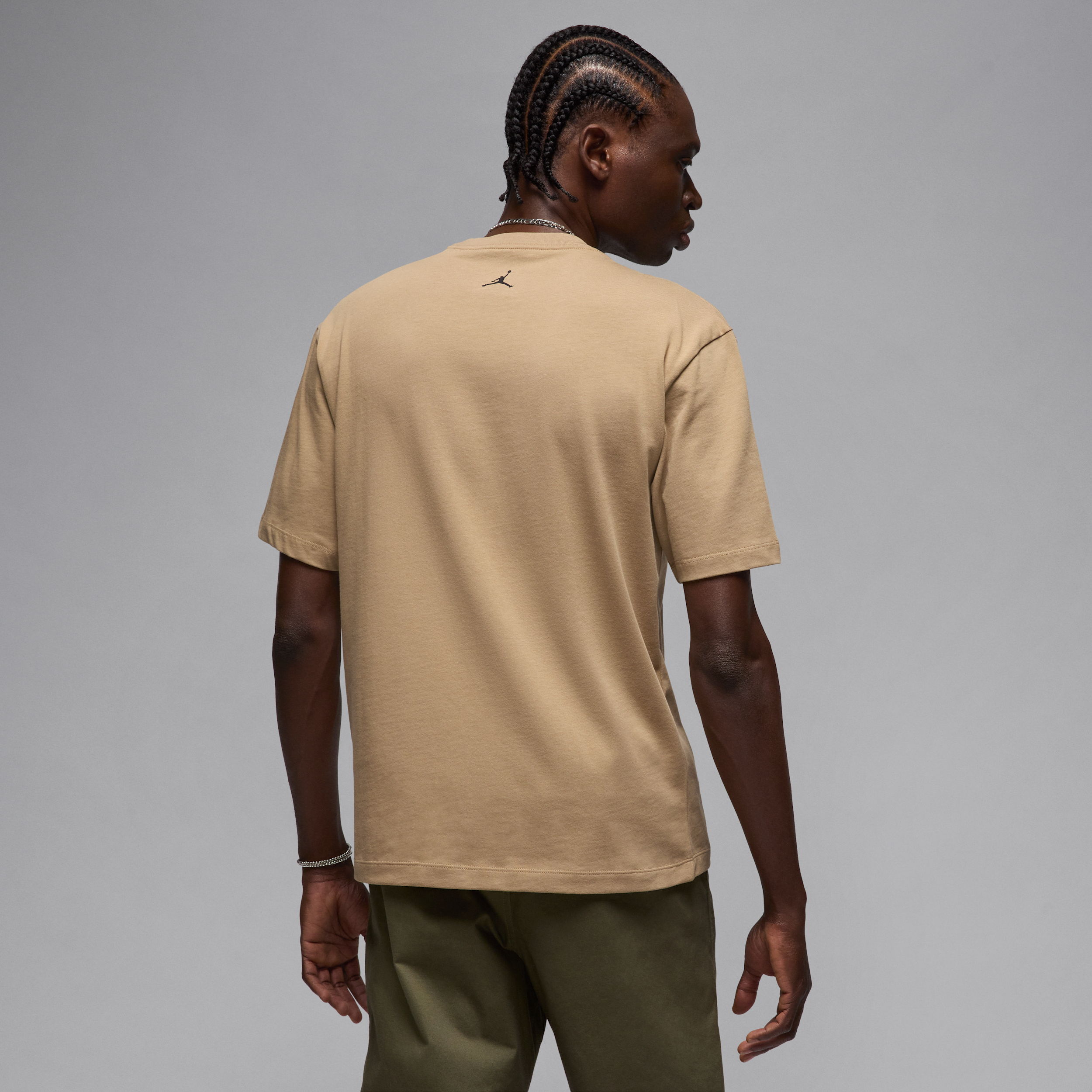 T-shirt à écusson sneaker Jordan pour homme - Marron