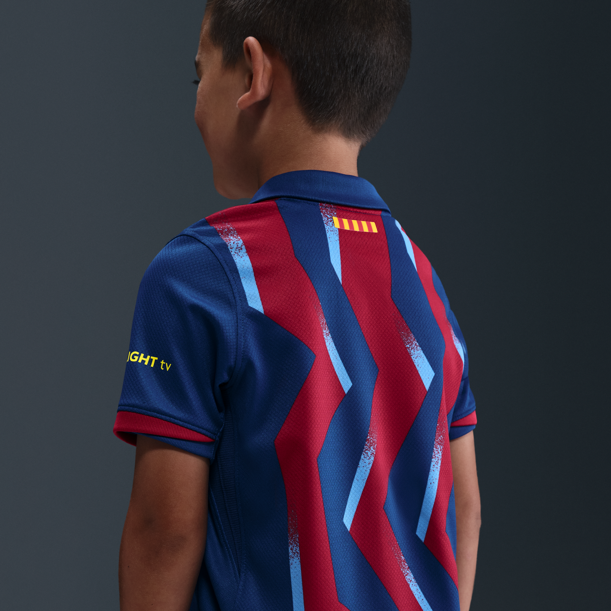 Thumbnail - FC Barcelona 2025/26 Stadium Fourth dreiteiliges Nike Replika-Fußballtrikot-Set (jüngere Kinder) - Blau