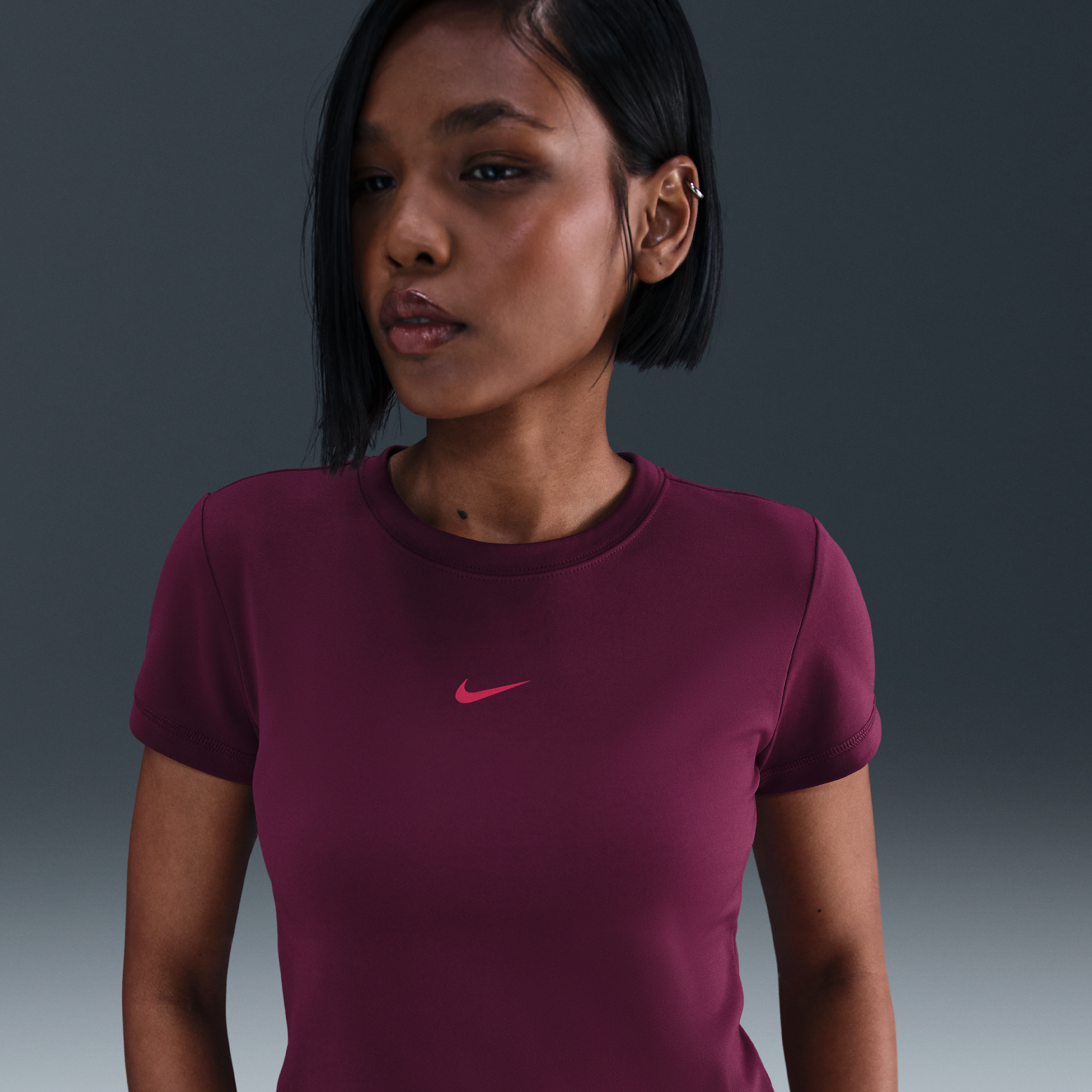 Thumbnail - Nike schmal geschnittenes Crop Top für Damen - Rot