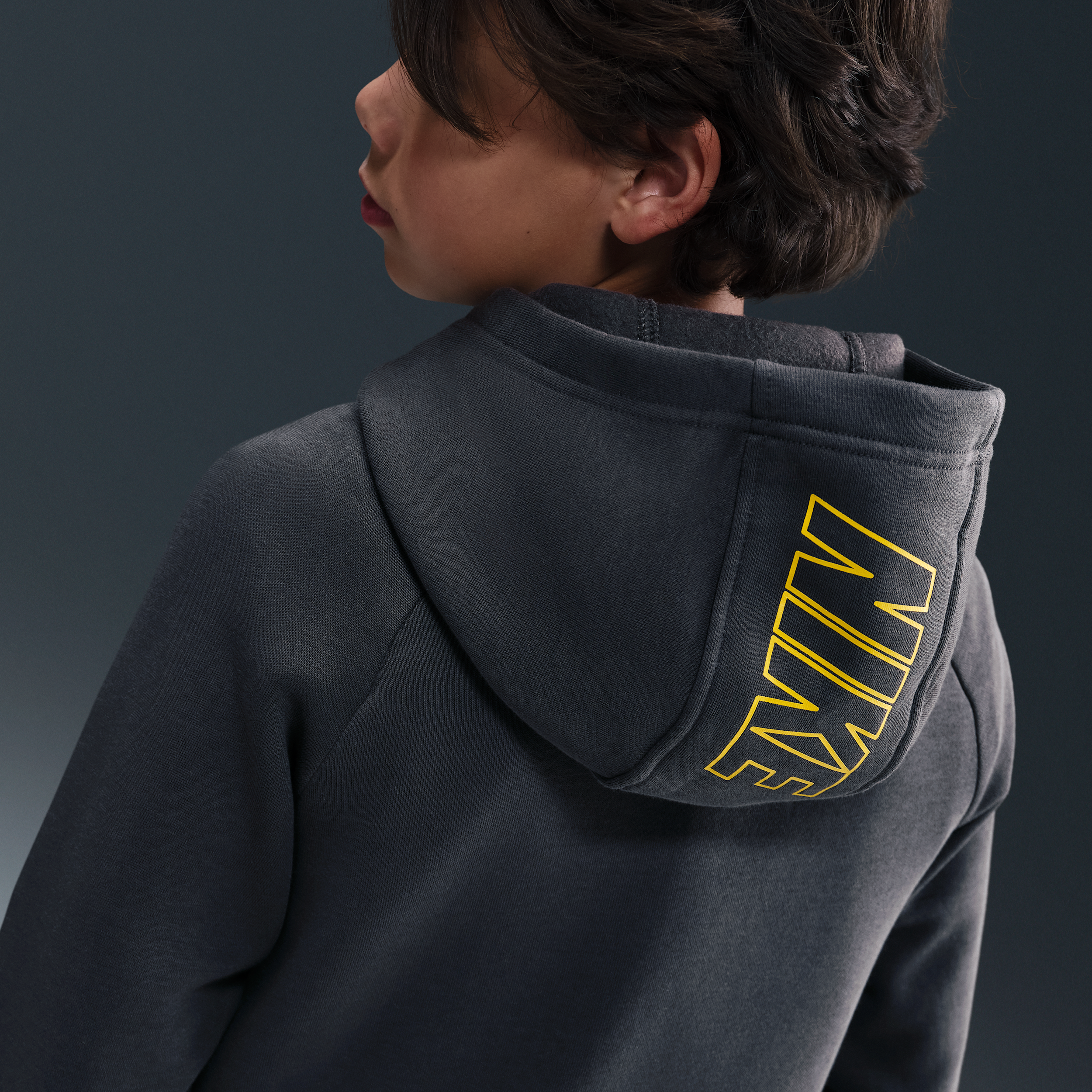 Thumbnail - Nike Sportswear Club Fleece Trainingsanzug mit Kapuze (ältere Kinder) - Grau