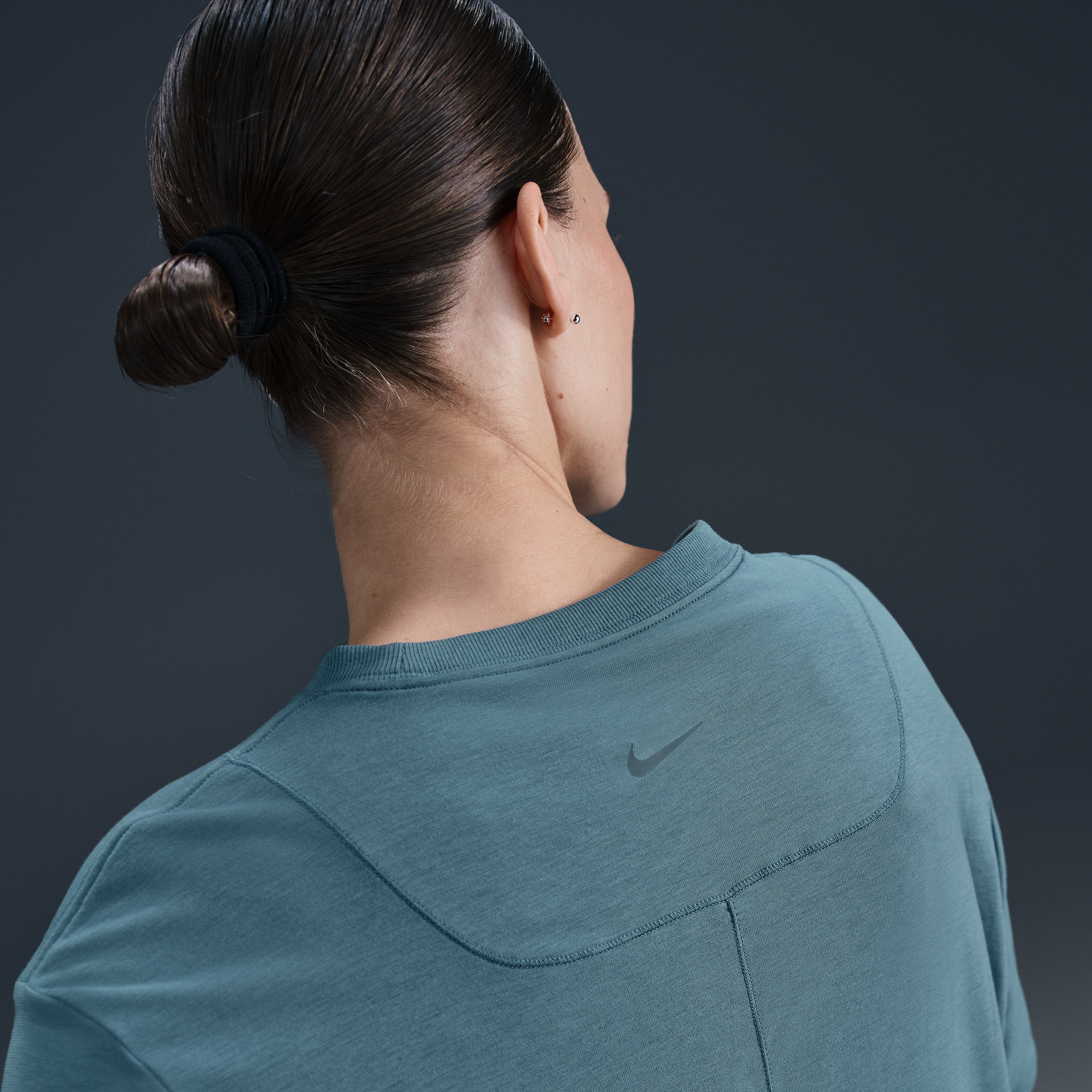 Nike One Relaxed Dri-FIT damestop met korte mouwen Blauw