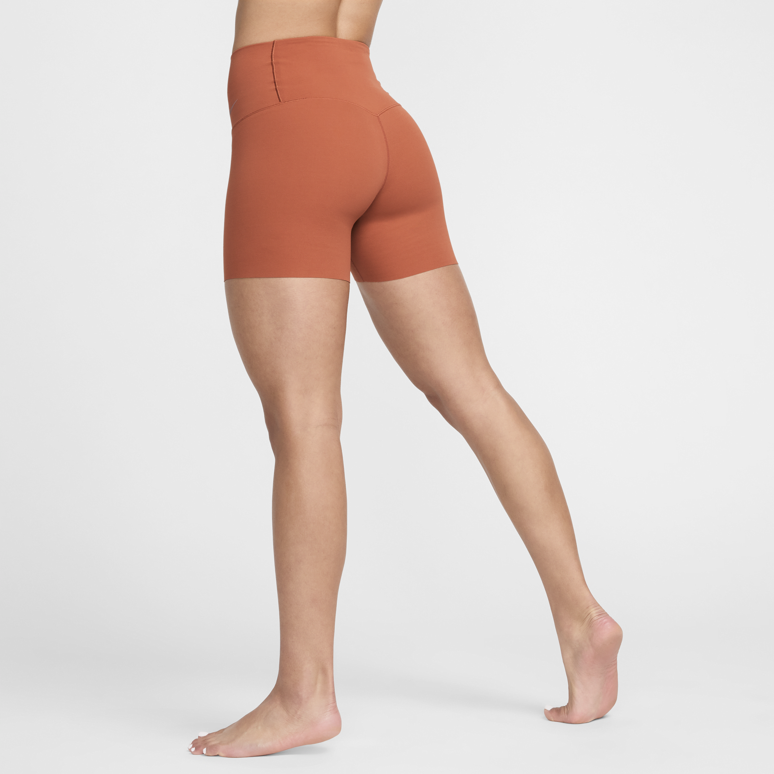 Nike Zenvy bikeshorts met iets ondersteunende hoge taille voor dames (13 cm) Oranje