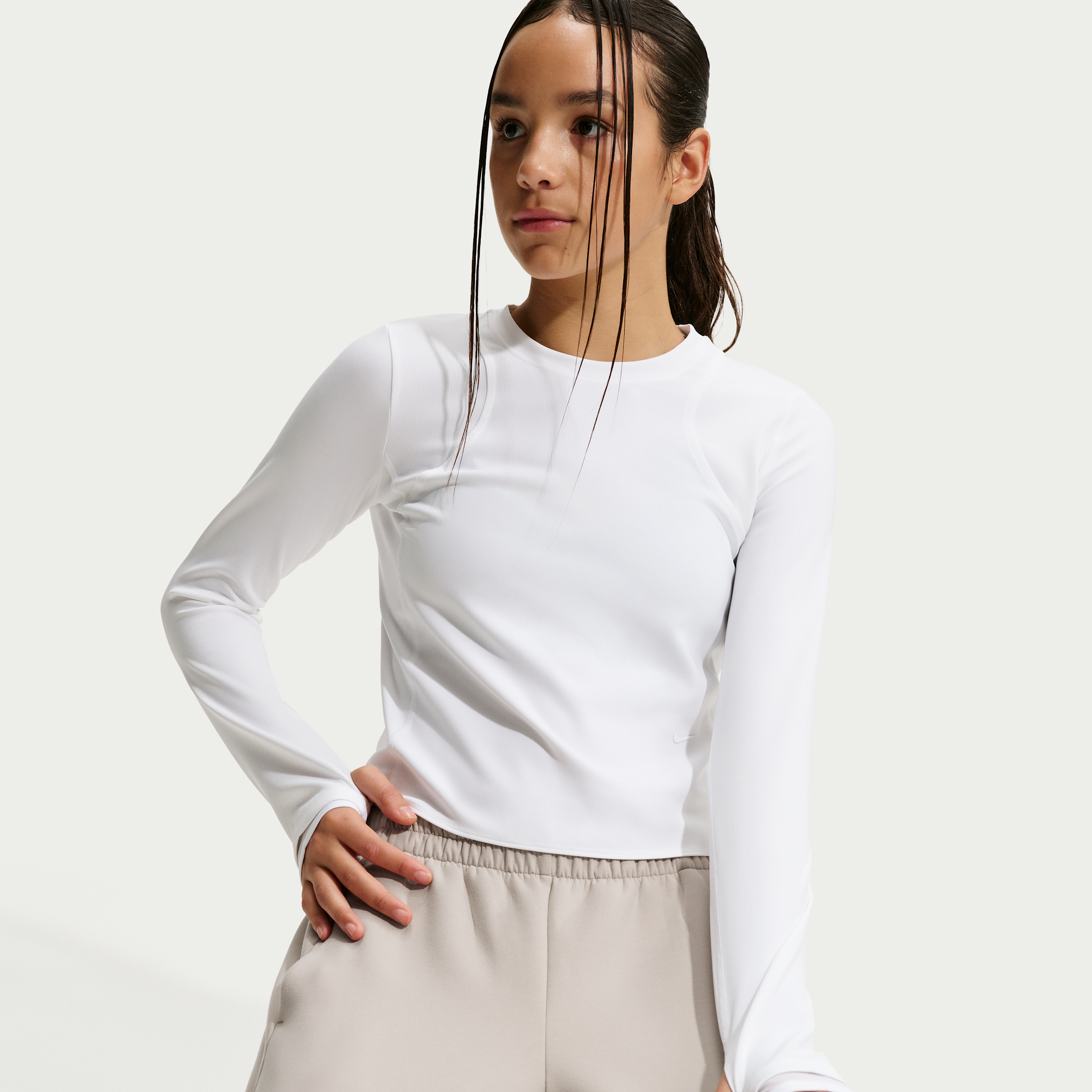 Thumbnail - Nike MAVN geripptes Longsleeve mit Dri-FIT-Technologie für Mädchen - Weiß