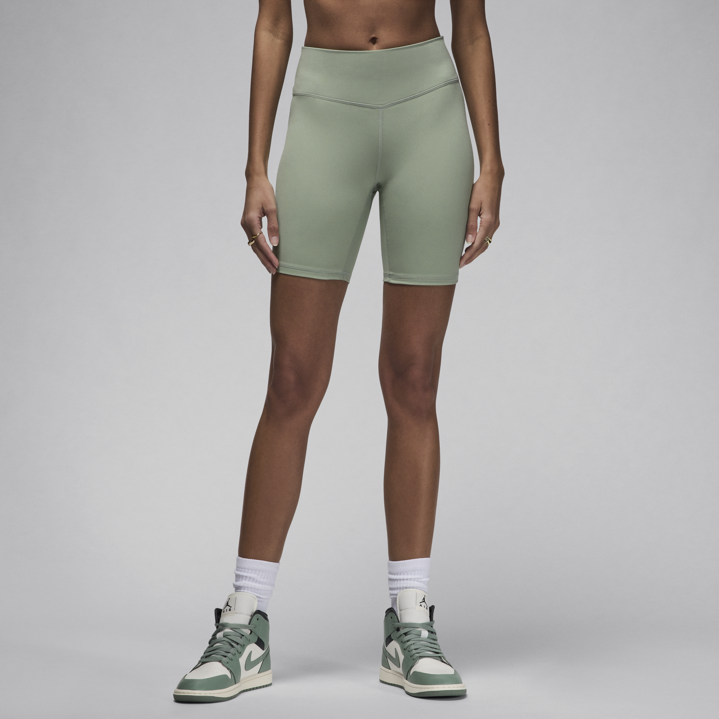 Jordan Sport bikeshorts met hoge taille voor dames (18 cm) - Groen