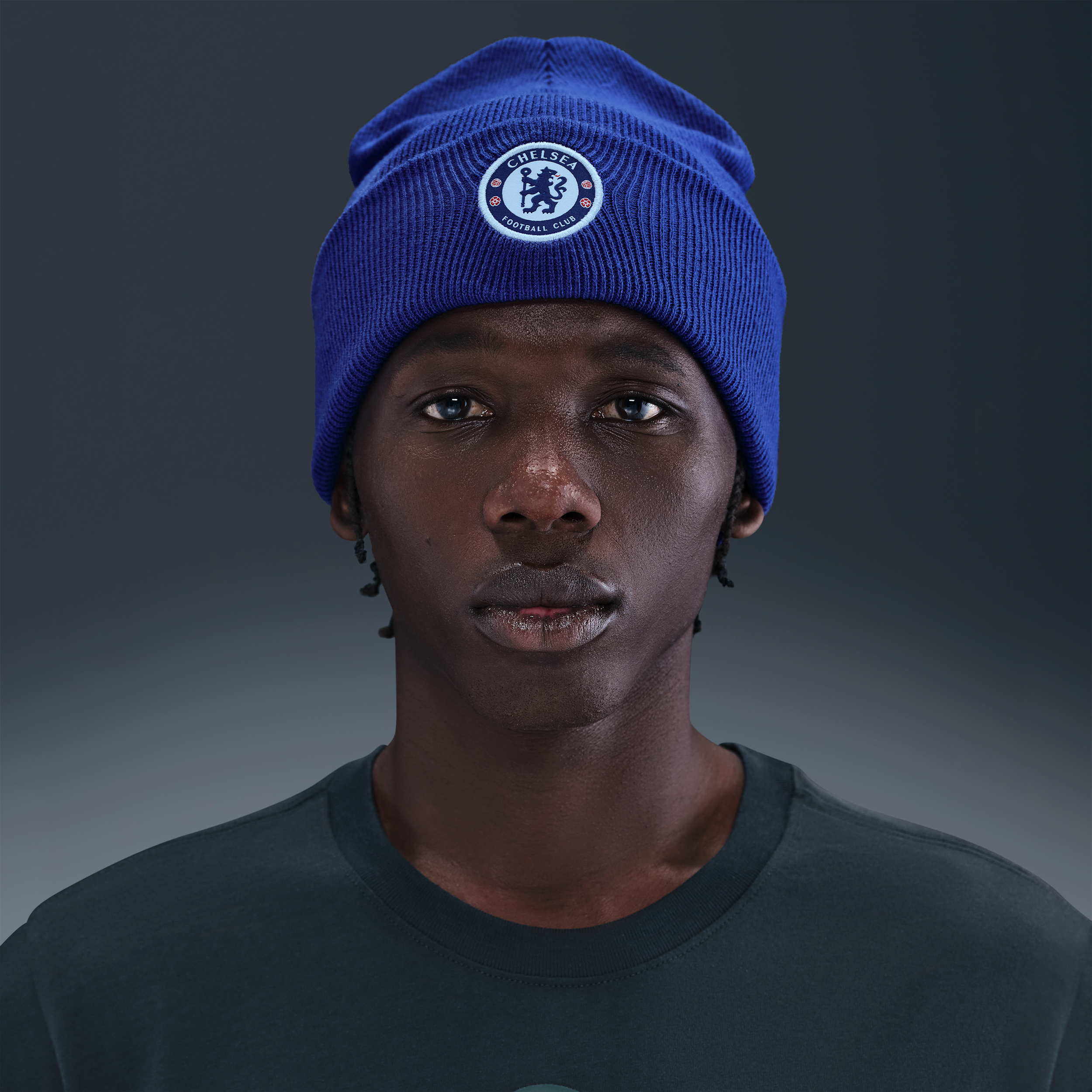Thumbnail - Chelsea Nike Dry-FIT Peak Beanie - Blau