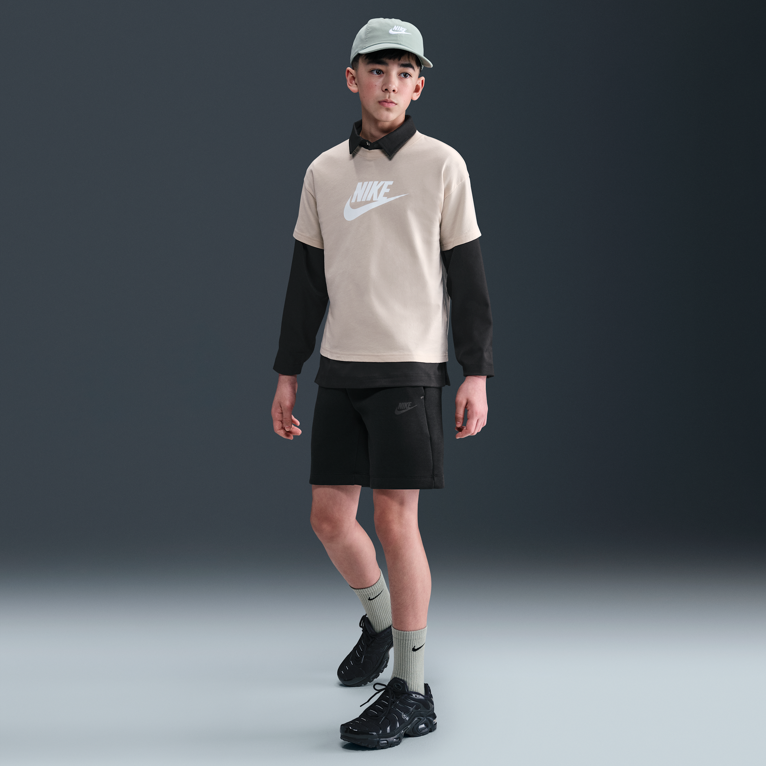 Nike Sportswear Tech Fleece Older Kids (Boys) Shorts - Black - Cotton/Polyester