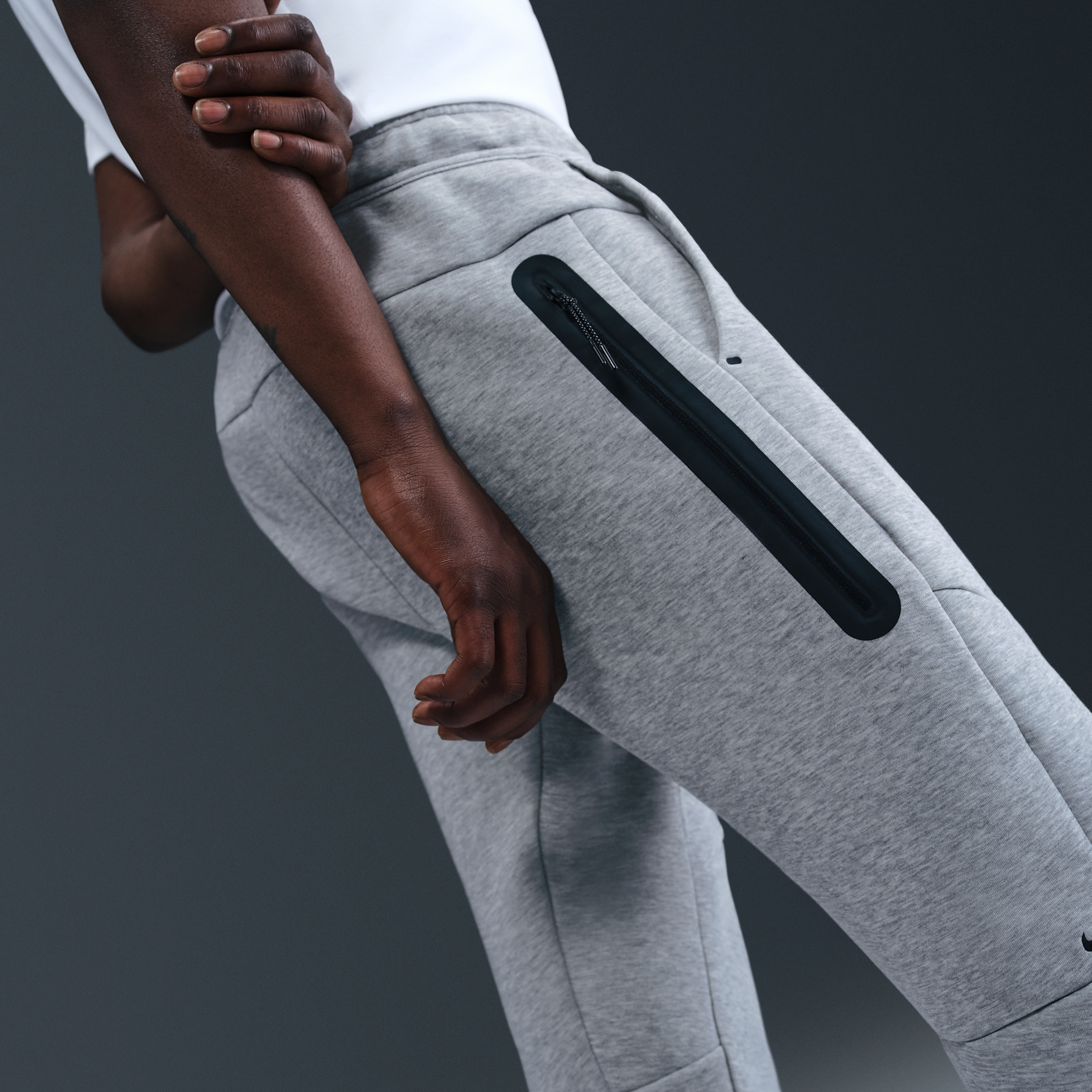 Pantalon de jogging en tissu Fleece Nike Tech pour homme - Gris