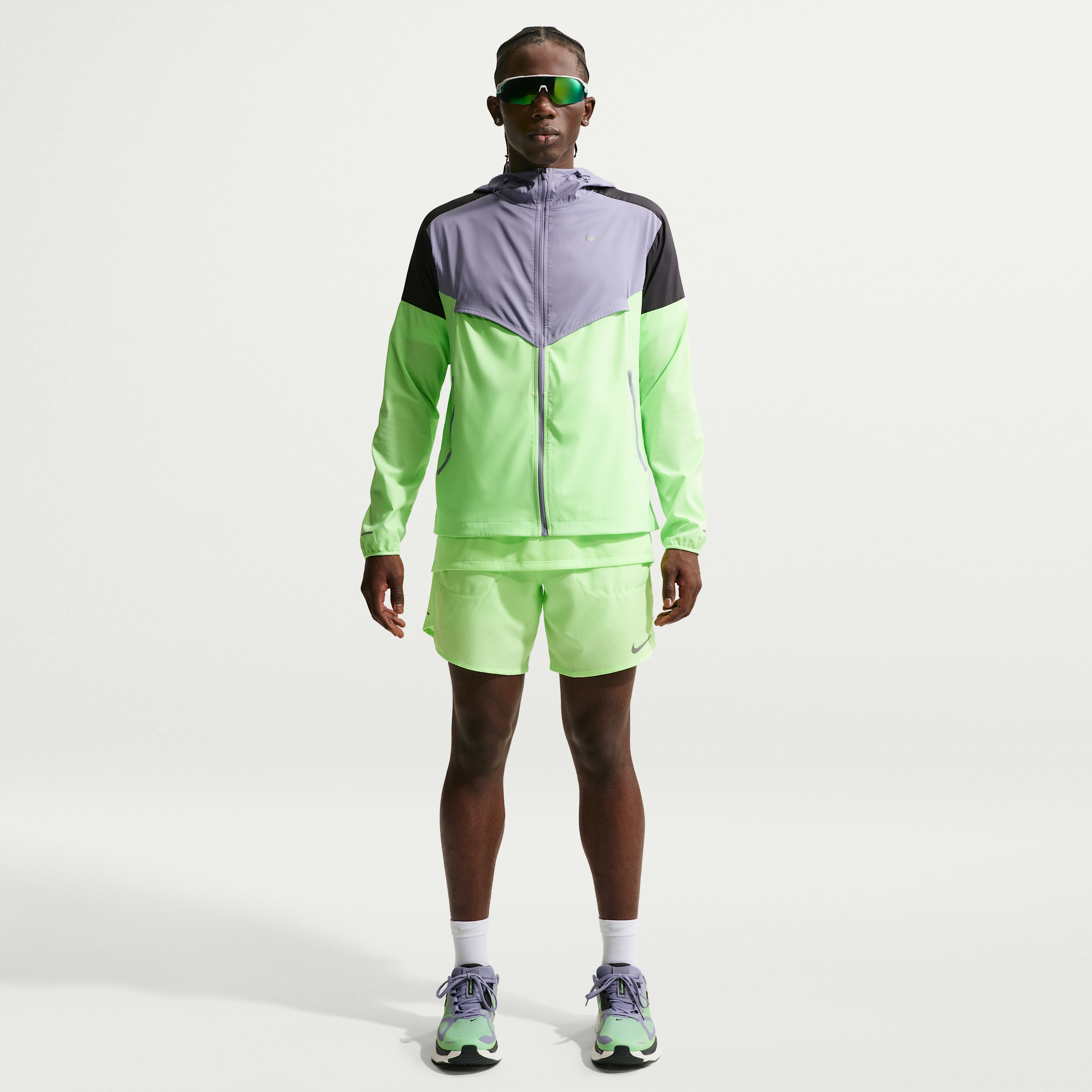 Nike Stride Dri-FIT 2-in-1 hardloopshorts voor heren (18 cm) - Groen