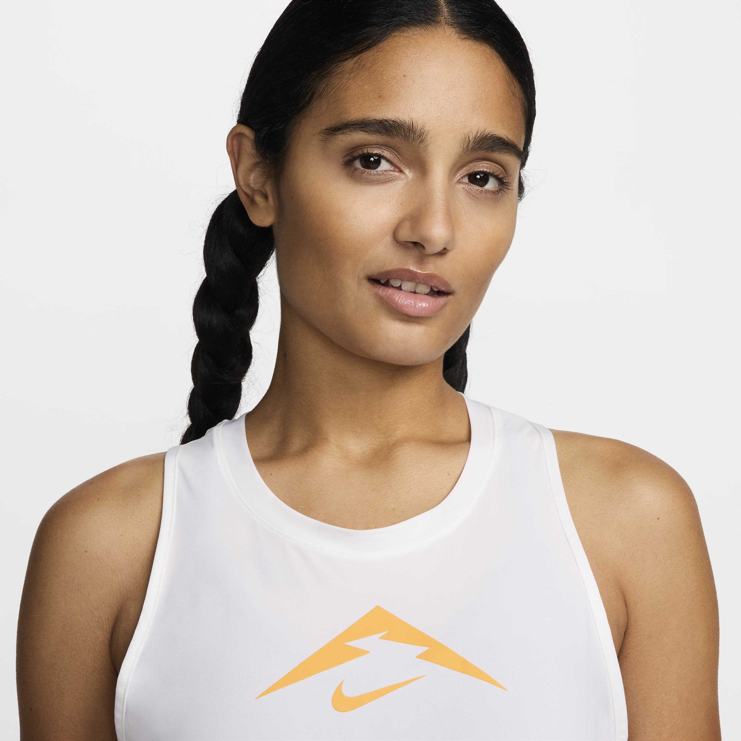 Nike Trail Dri-FIT hardlooptanktop met graphic voor dames Wit