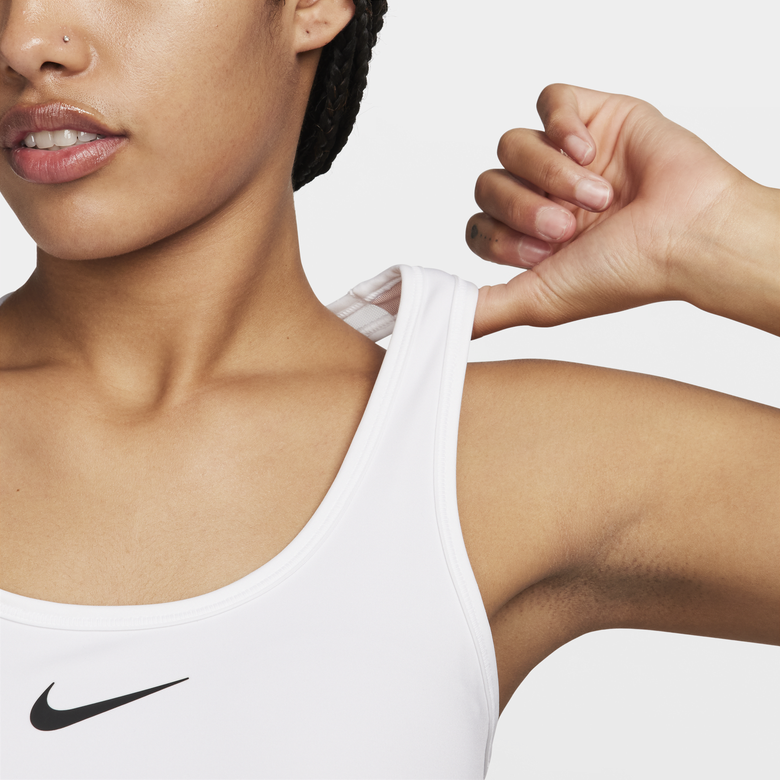 Nike Swoosh Medium Support padded lange sport-bh Wit