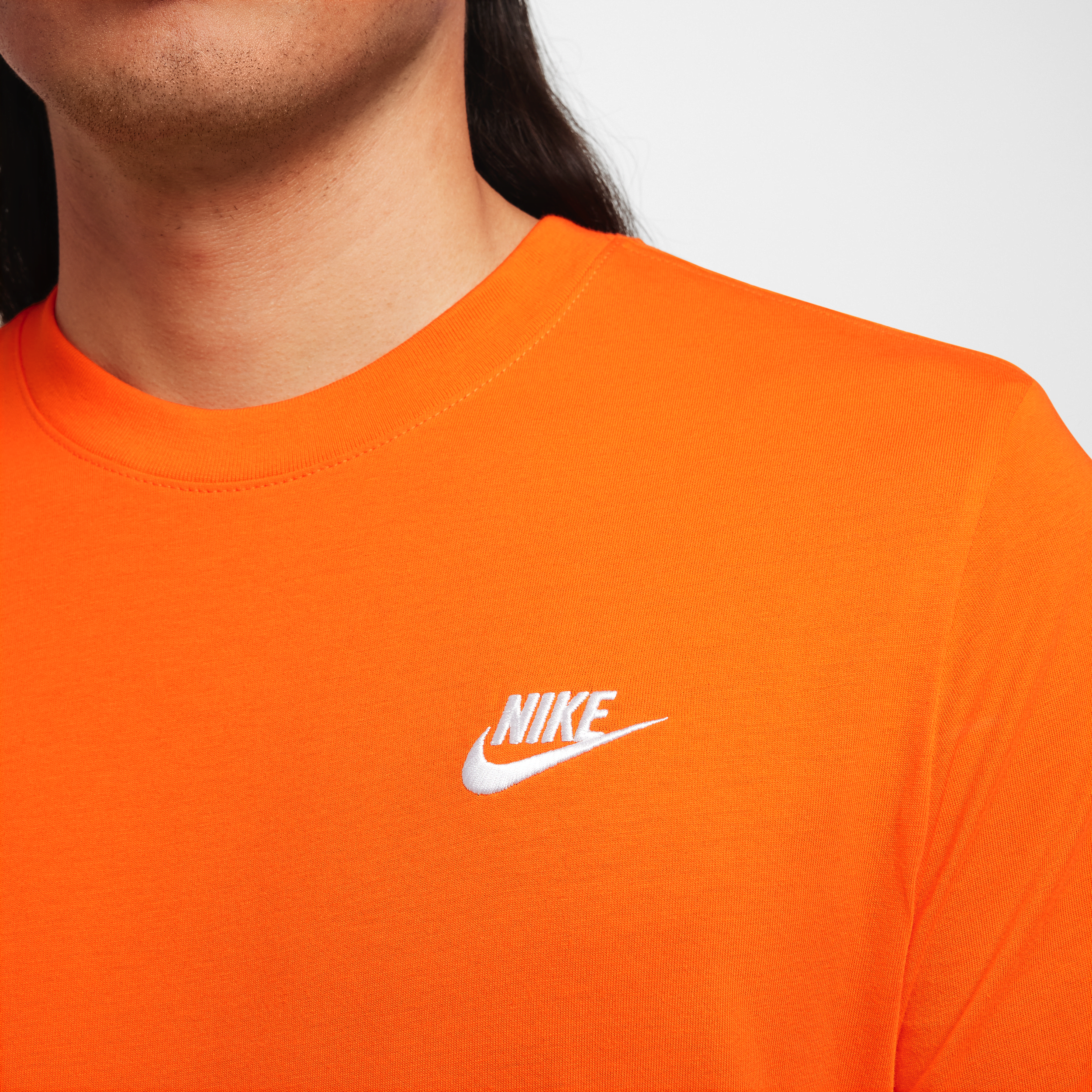 T-shirt Nike Sportswear Club pour Homme - Orange