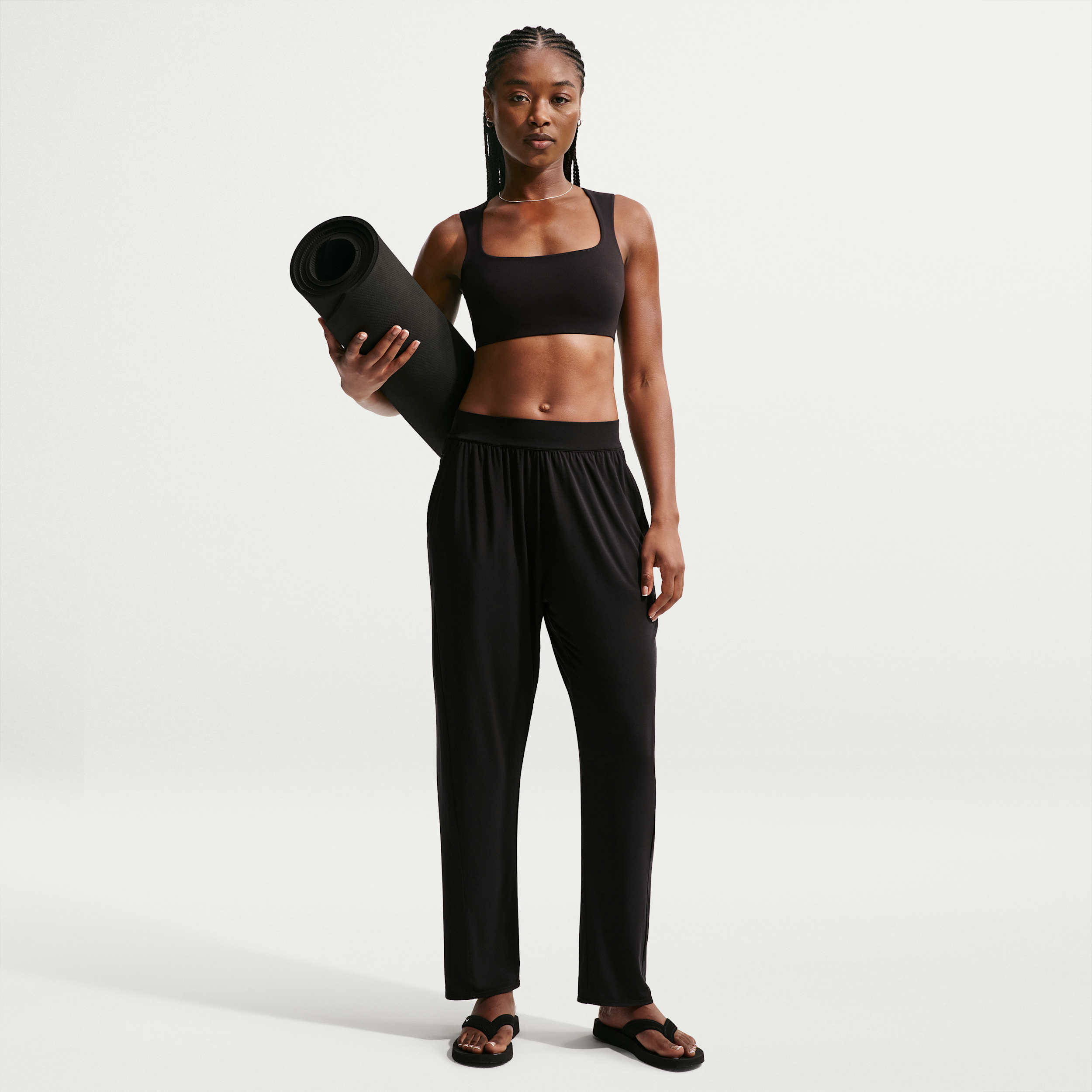 Thumbnail - Nike Zenvy Weite Hose mit mittelhohem Bund (Damen) - Schwarz