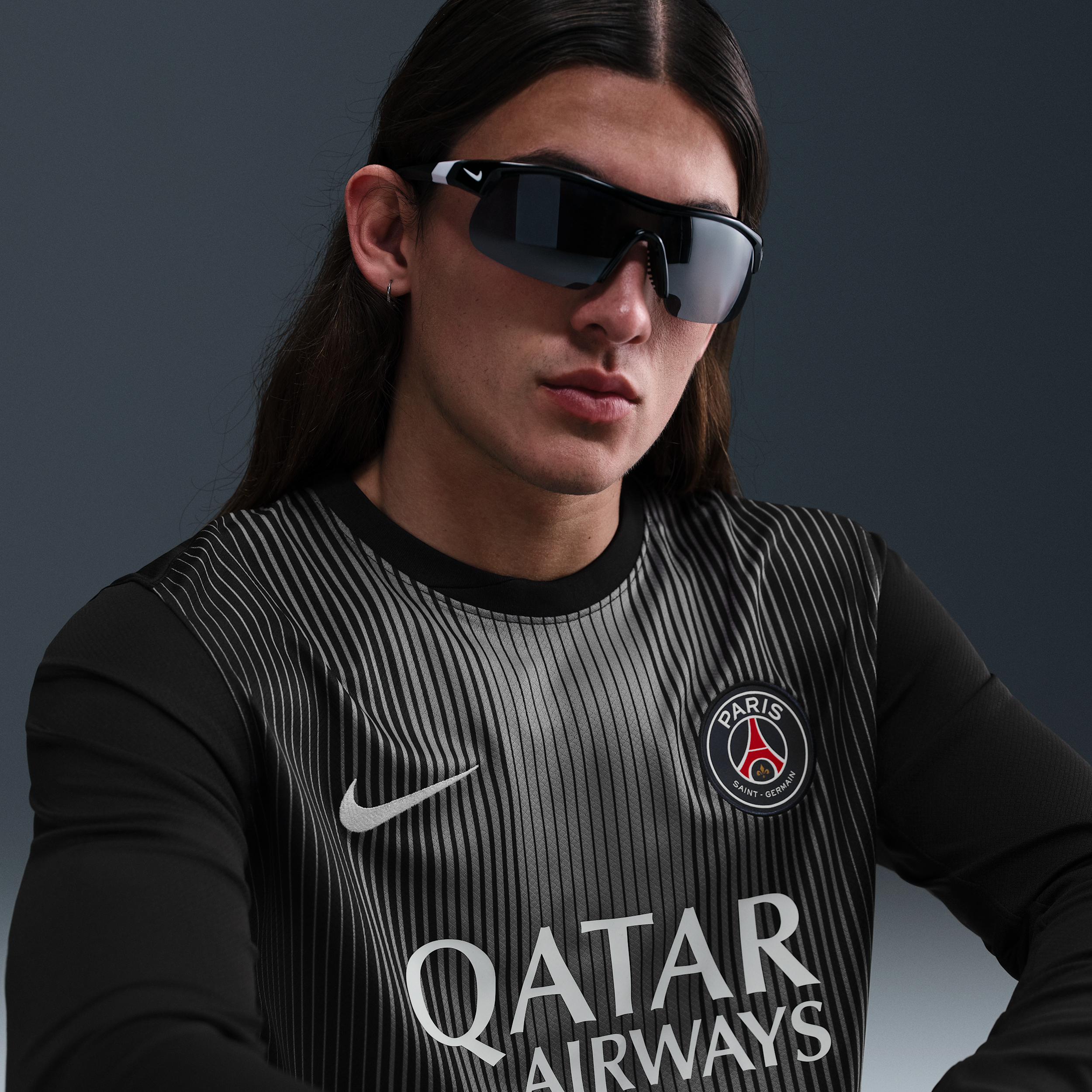 Thumbnail - Paris Saint-Germain 2025/26 Stadium Goalkeeper Nike Replika-Longsleeve-Fußballtrikot mit Dri-FIT-Technologie (Herren) - ...
