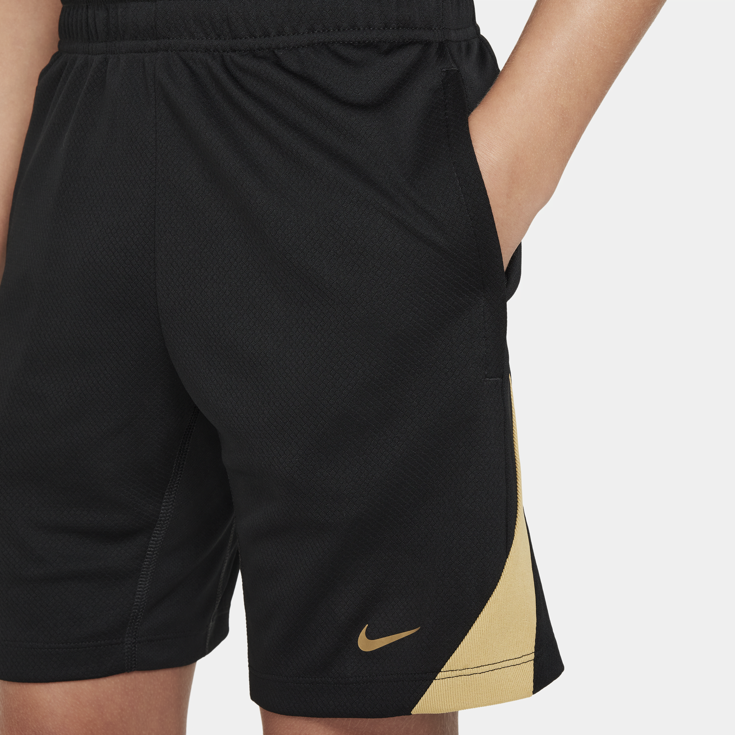 Nike Dri-FIT Strike voetbalshorts voor kids Zwart