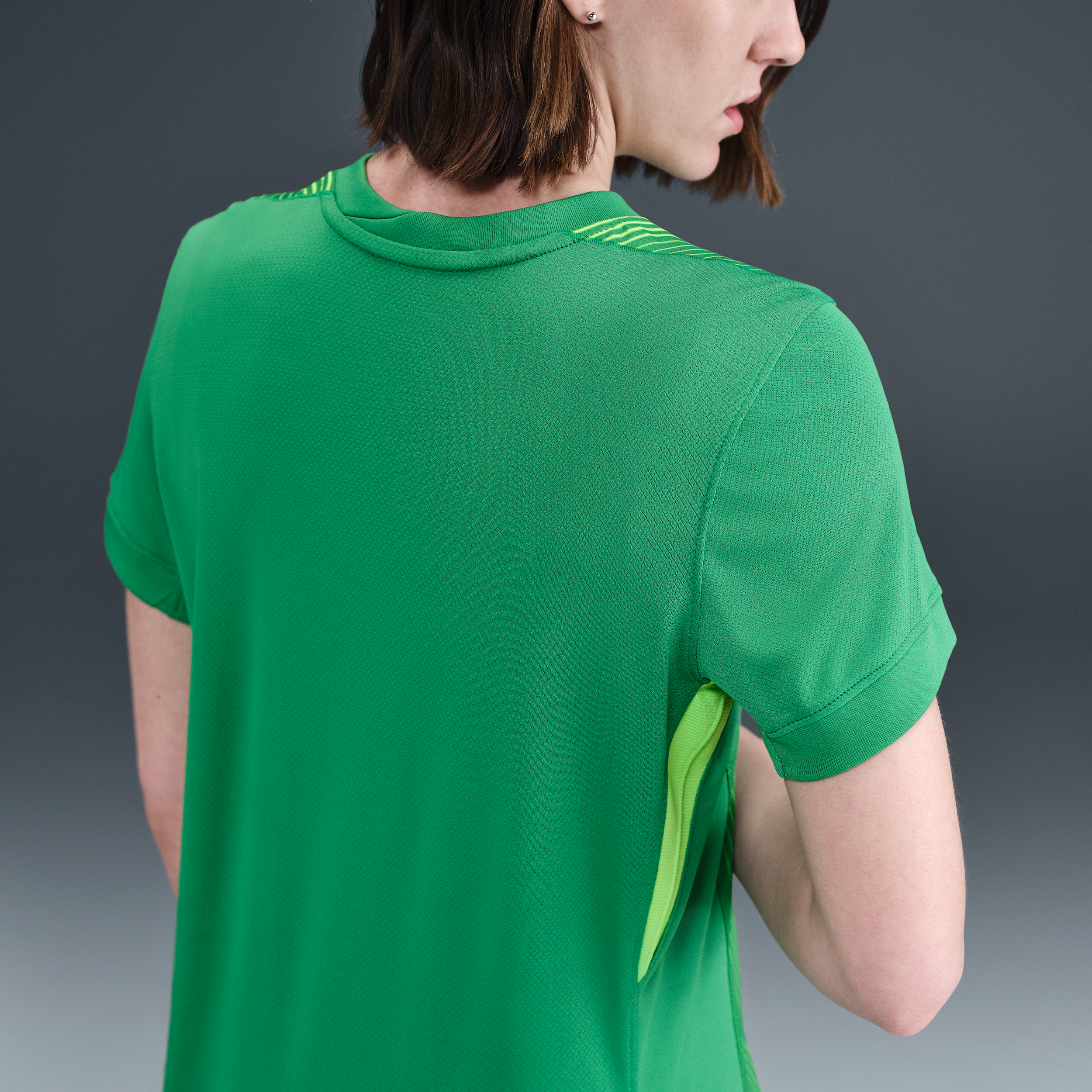 Thumbnail - England 2025/26 Stadium Goalkeeper Nike Dri-FIT Replika-Kurzarm-Fußballtrikot (Damen) - Grün