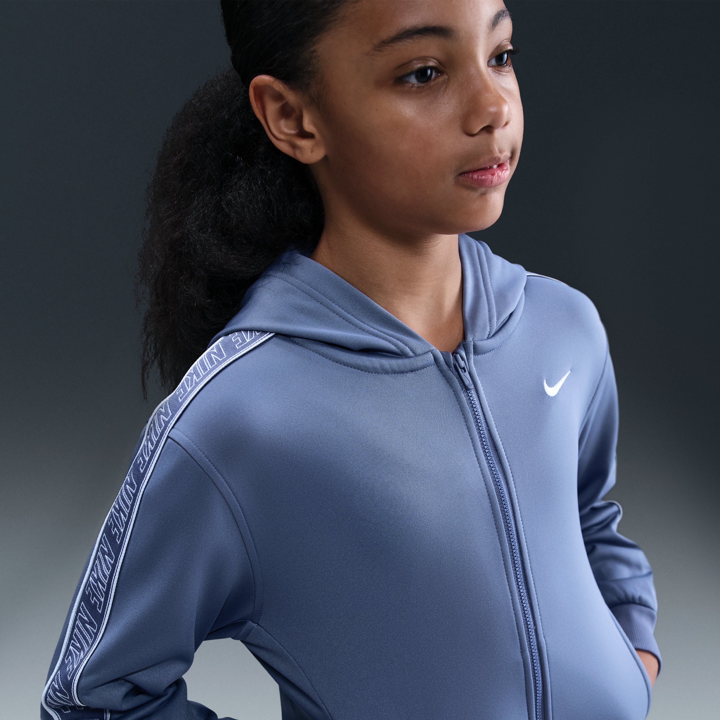 Thumbnail - Nike Club Hoodie mit durchgehendem Reißverschluss und Dri-FIT-Technologie (ältere Kinder) - Blau