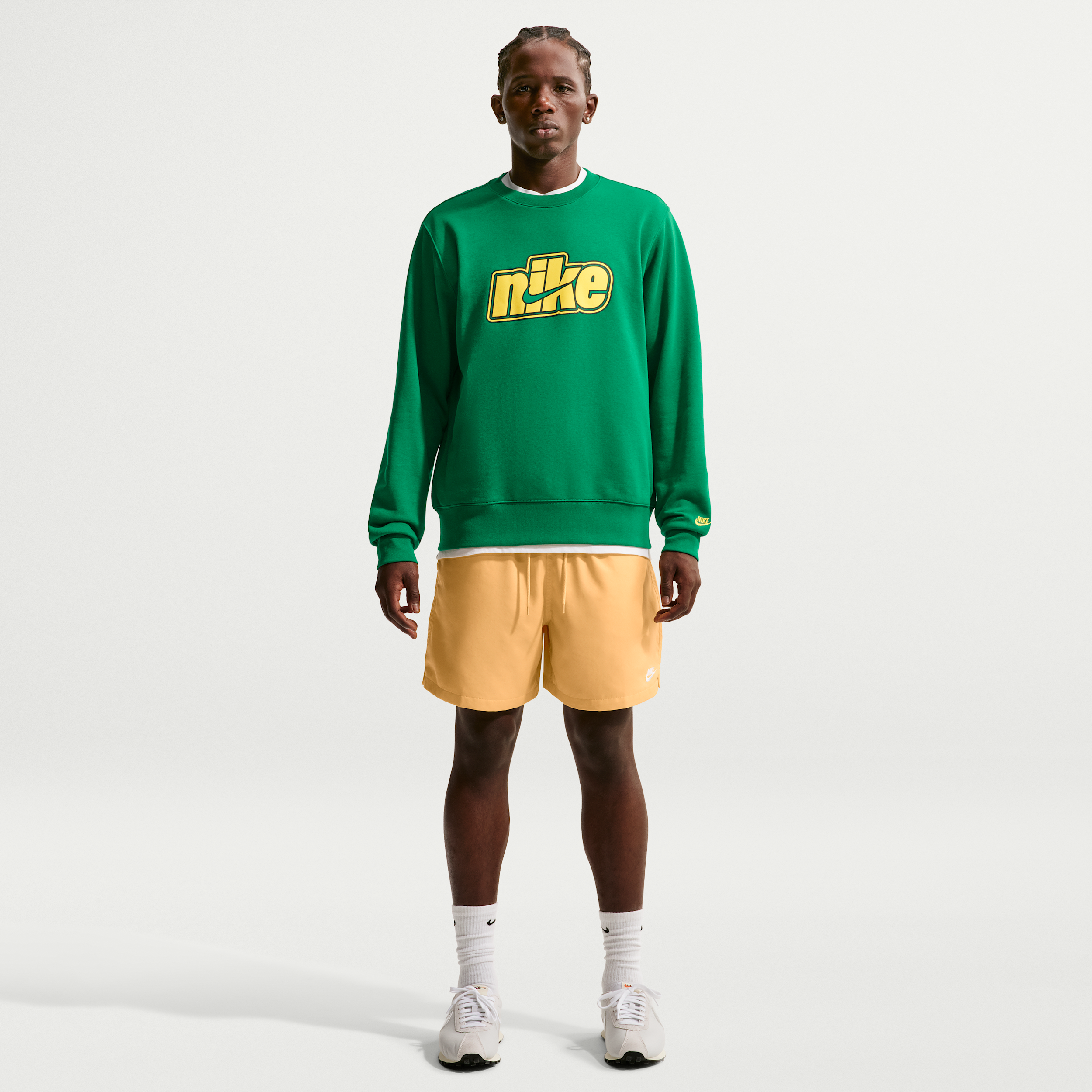 Thumbnail - Nike Club Flow-Webshorts für Herren - Braun