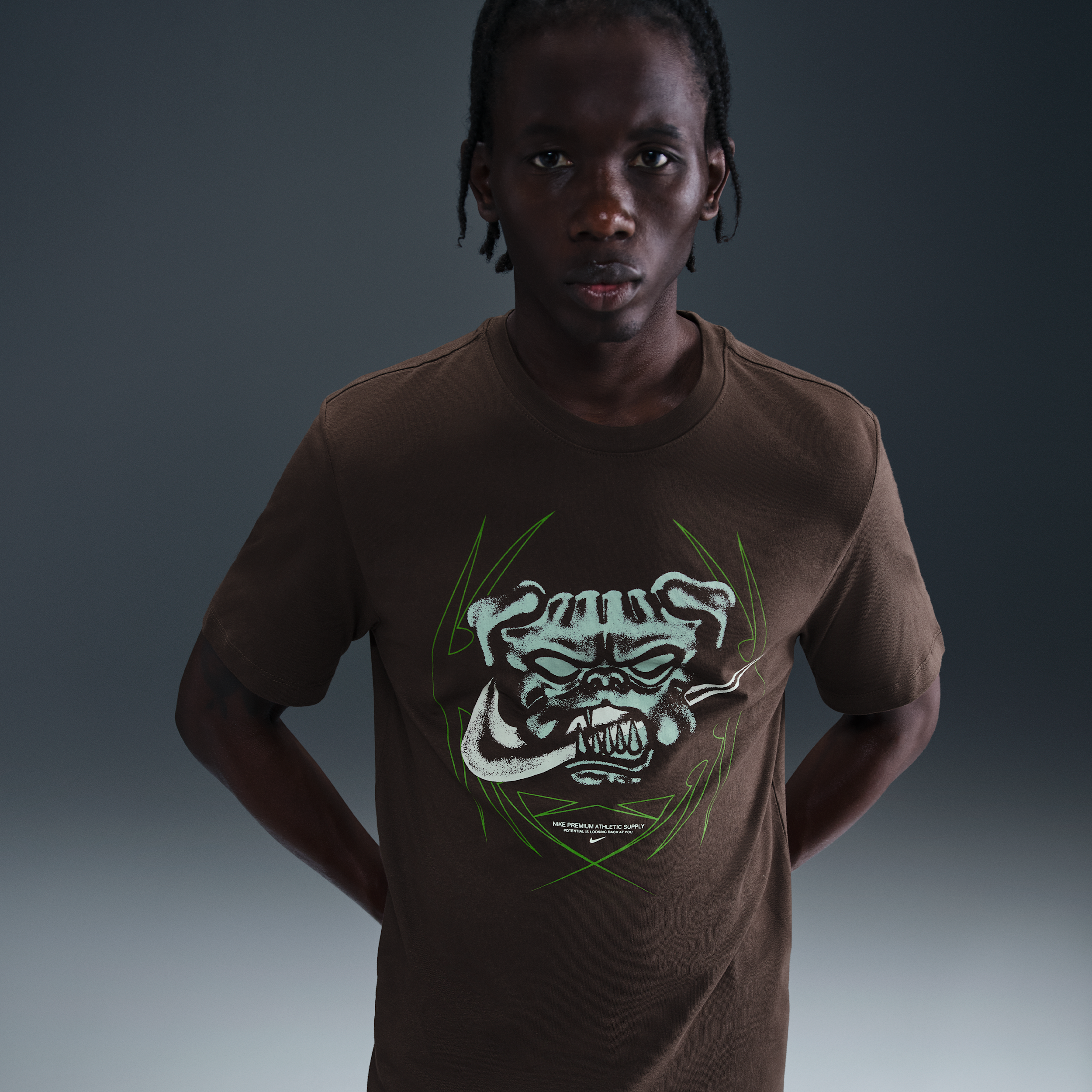 Nike Men's Training T-Shirt - Brown