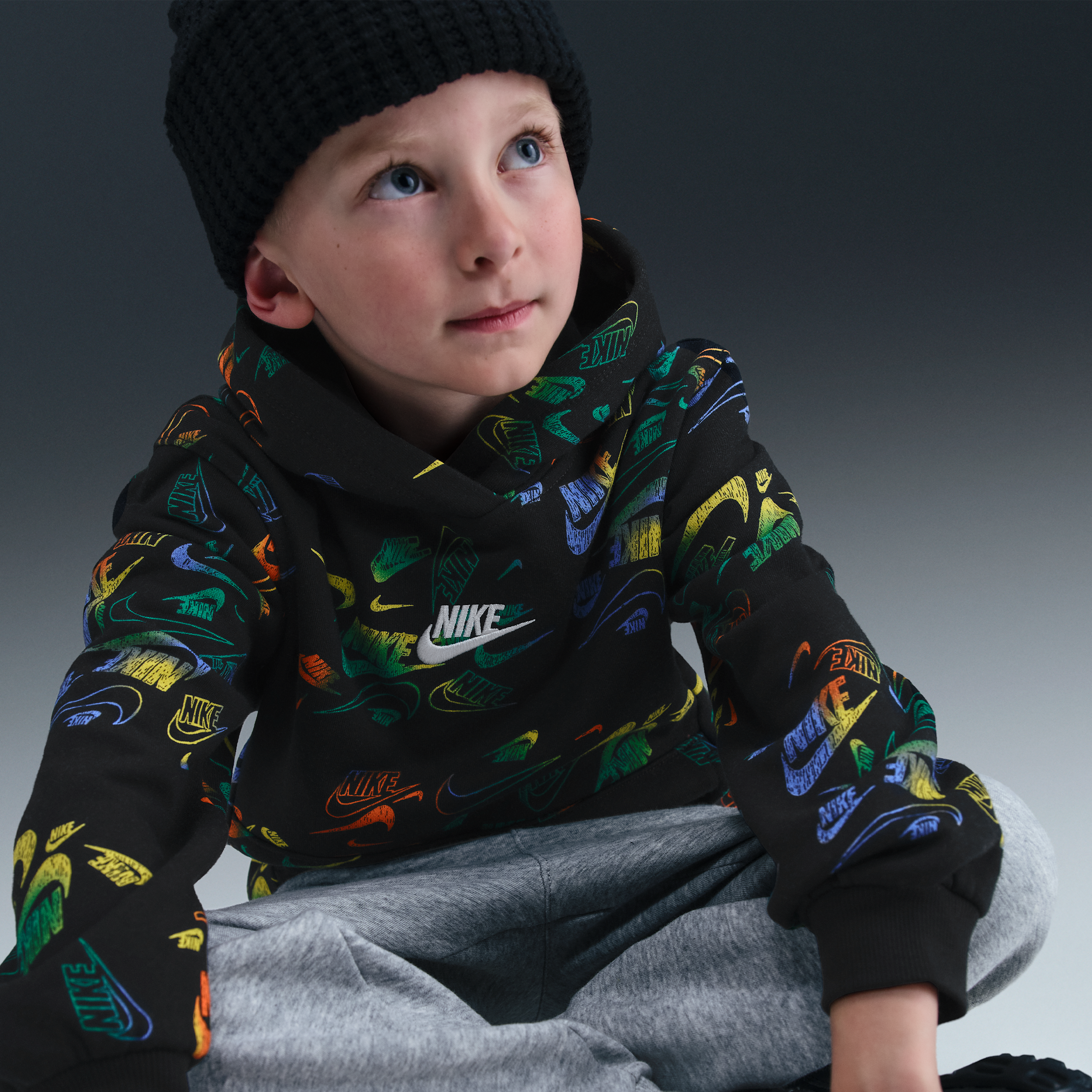 Thumbnail - Nike Reveal Hoodie mit Print für jüngere Kinder - Schwarz