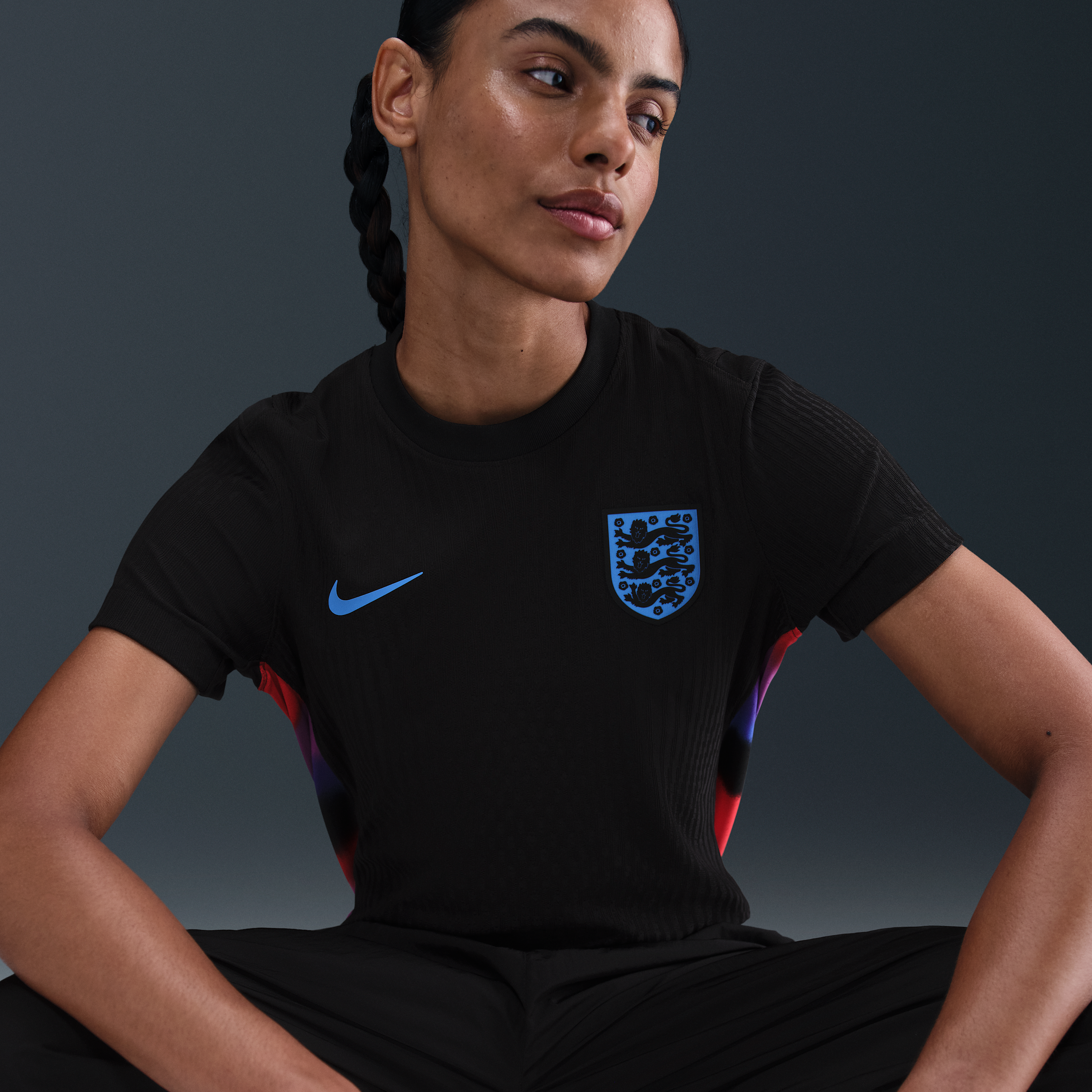 Thumbnail - England 2025 Match Away (Frauenteam) Nike Dri-FIT ADV Authentic Fußballtrikot (Damen) - Schwarz