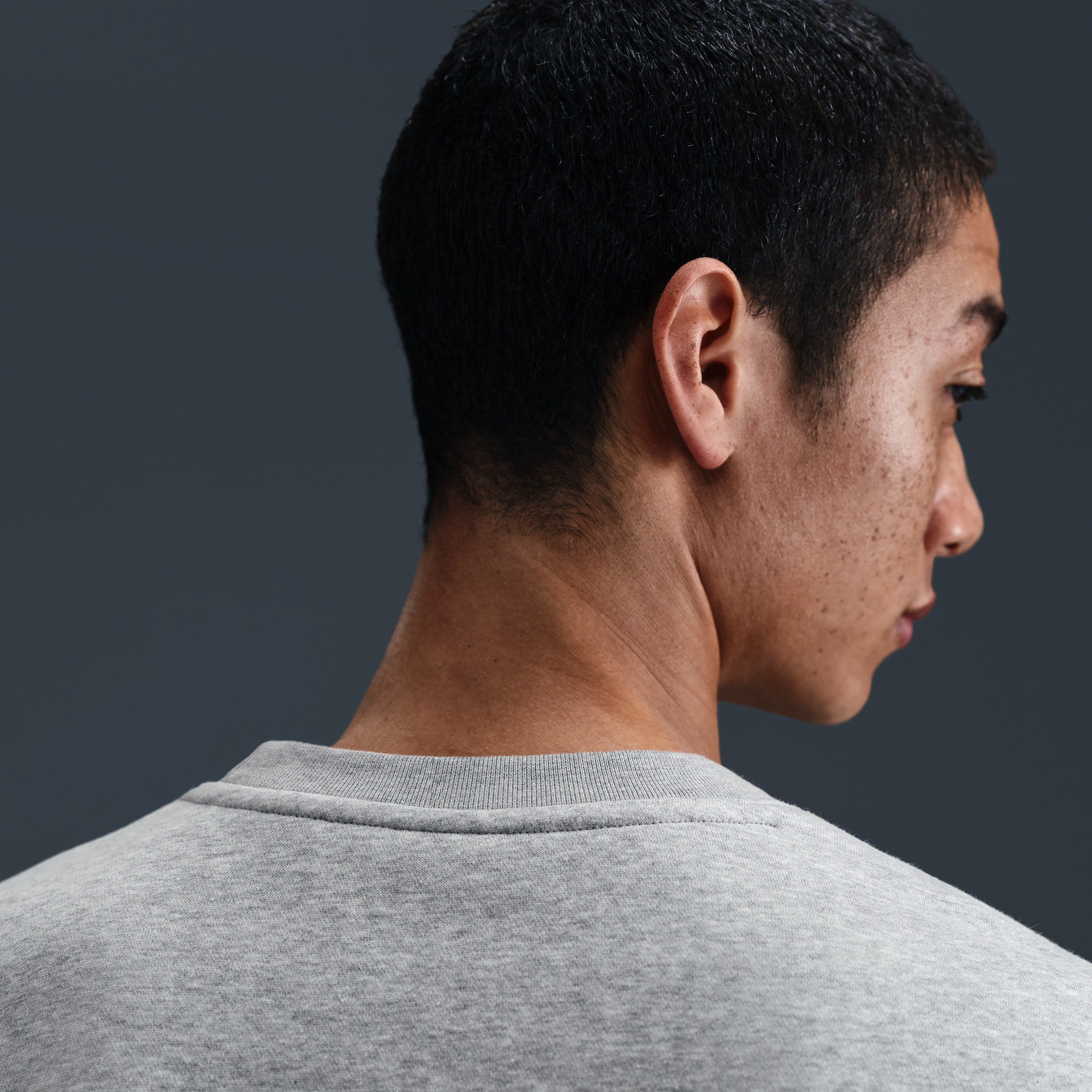 Haut en Fleece Nike Club pour homme - Gris