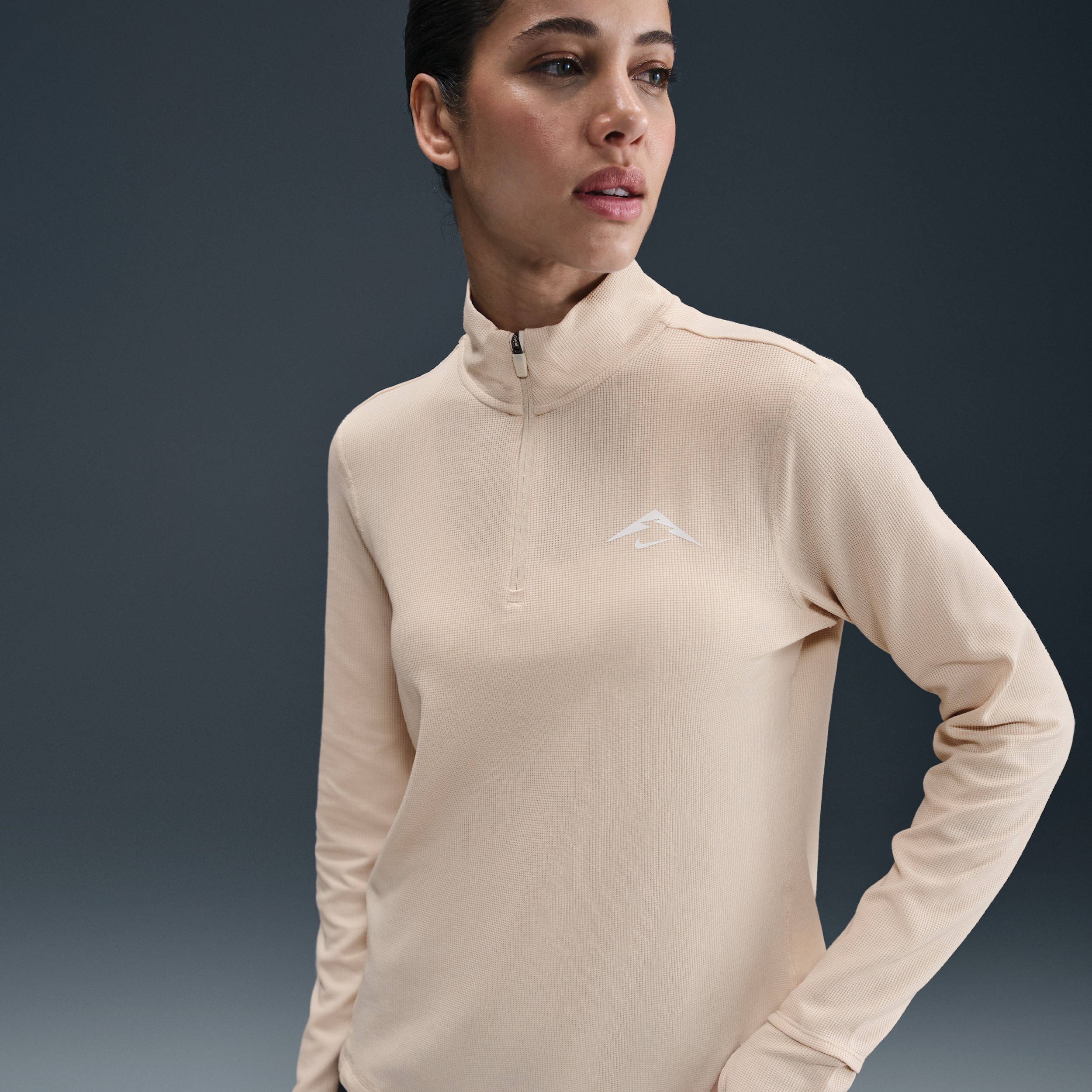 Thumbnail - Nike Trail Dri-FIT-Midlayer-Laufoberteil mit Viertelreißverschluss (Damen) - Weiß