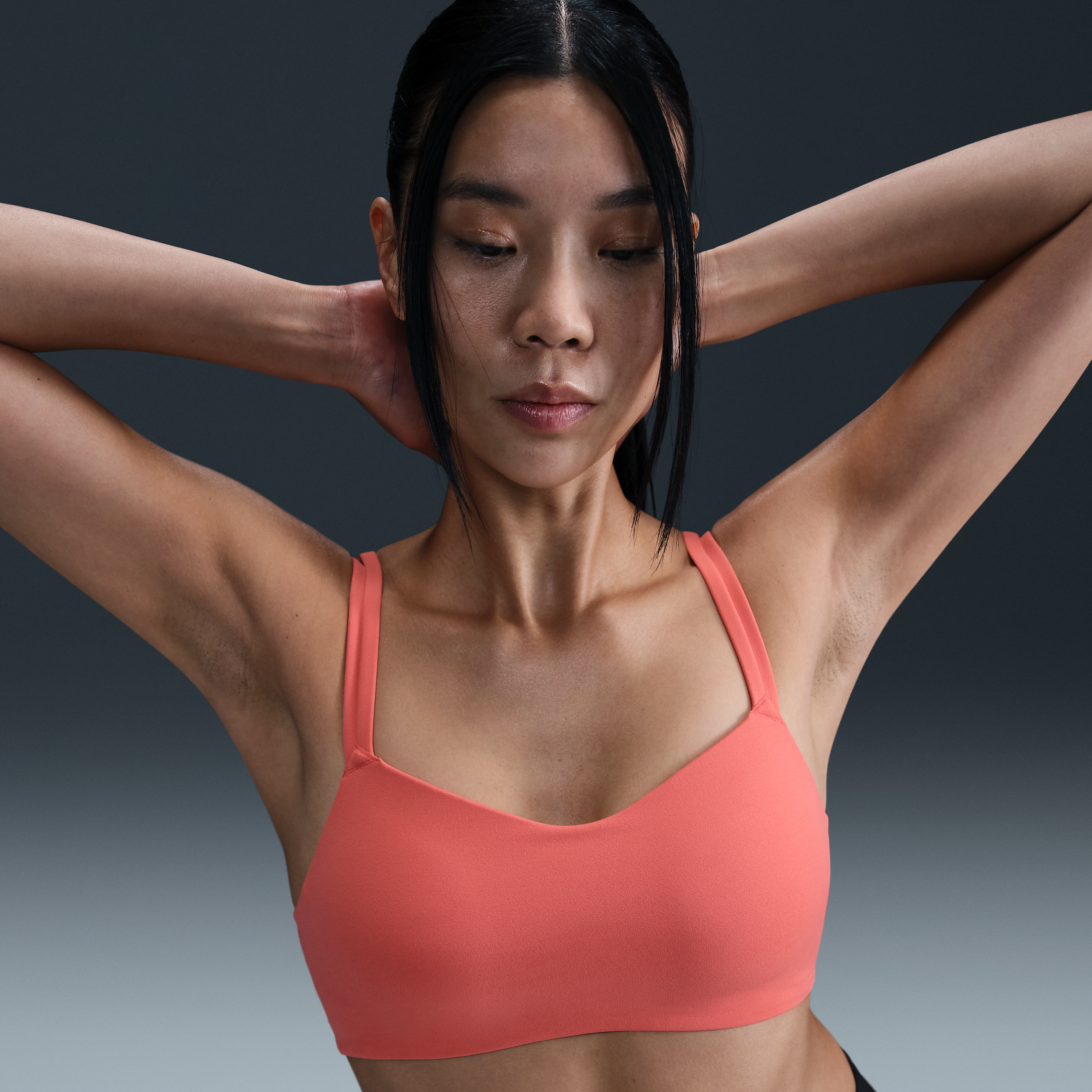 Nike Zenvy Strappy sport-bh met vulling en lichte ondersteuning - Oranje