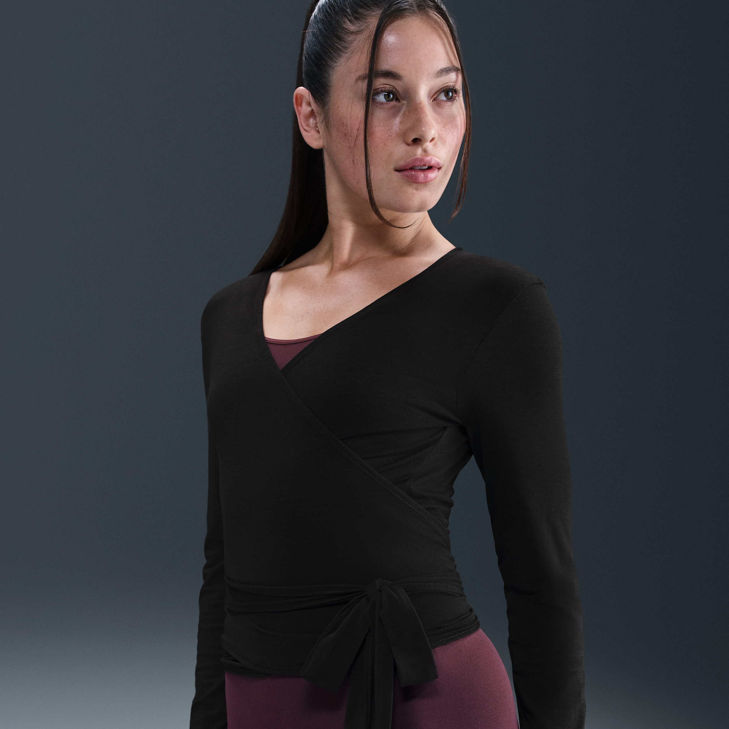 Thumbnail - Nike One Relaxed Dri-FIT Oberteil (Damen) - Schwarz