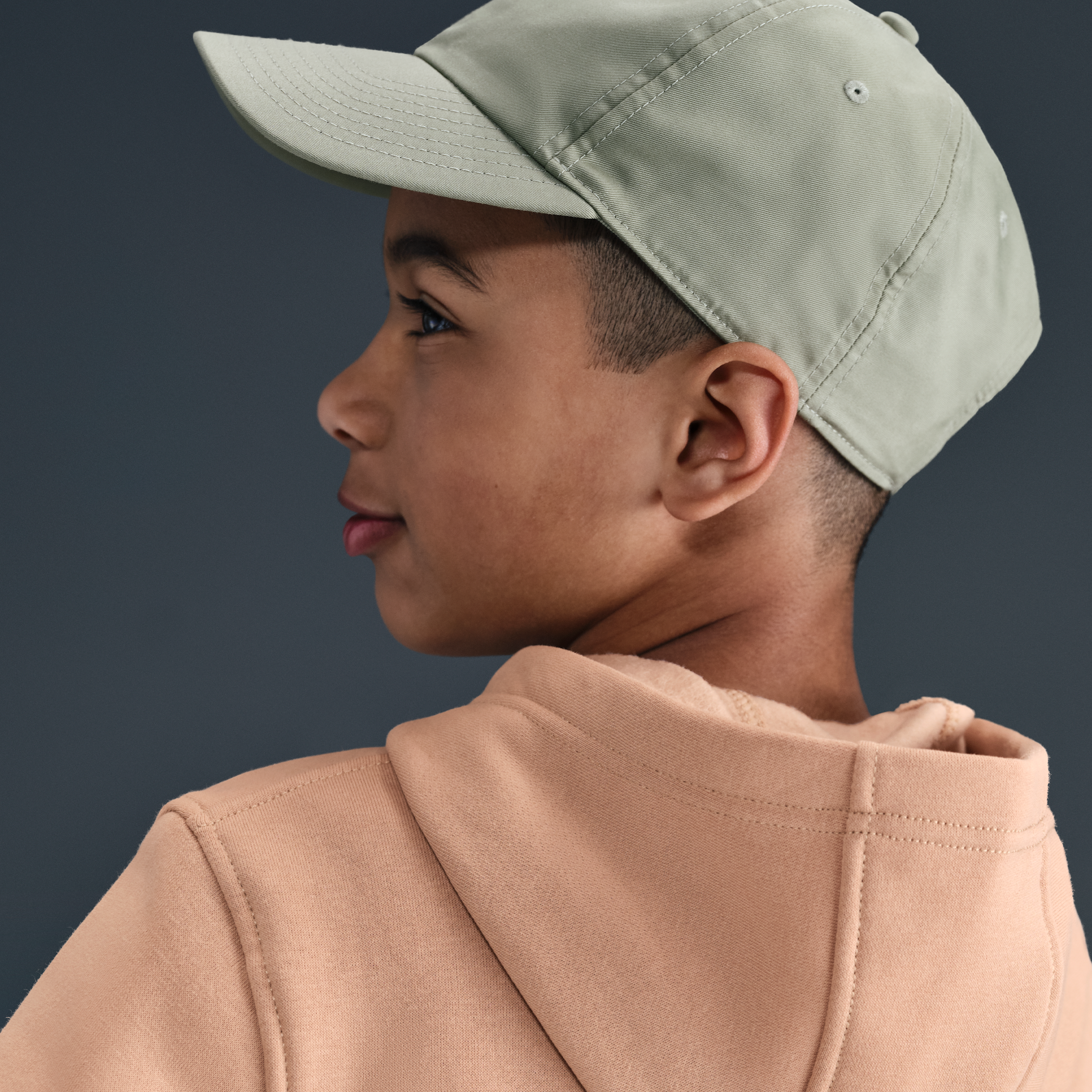 Thumbnail - Nike Club Fleece Hoodie für ältere Kinder - Braun