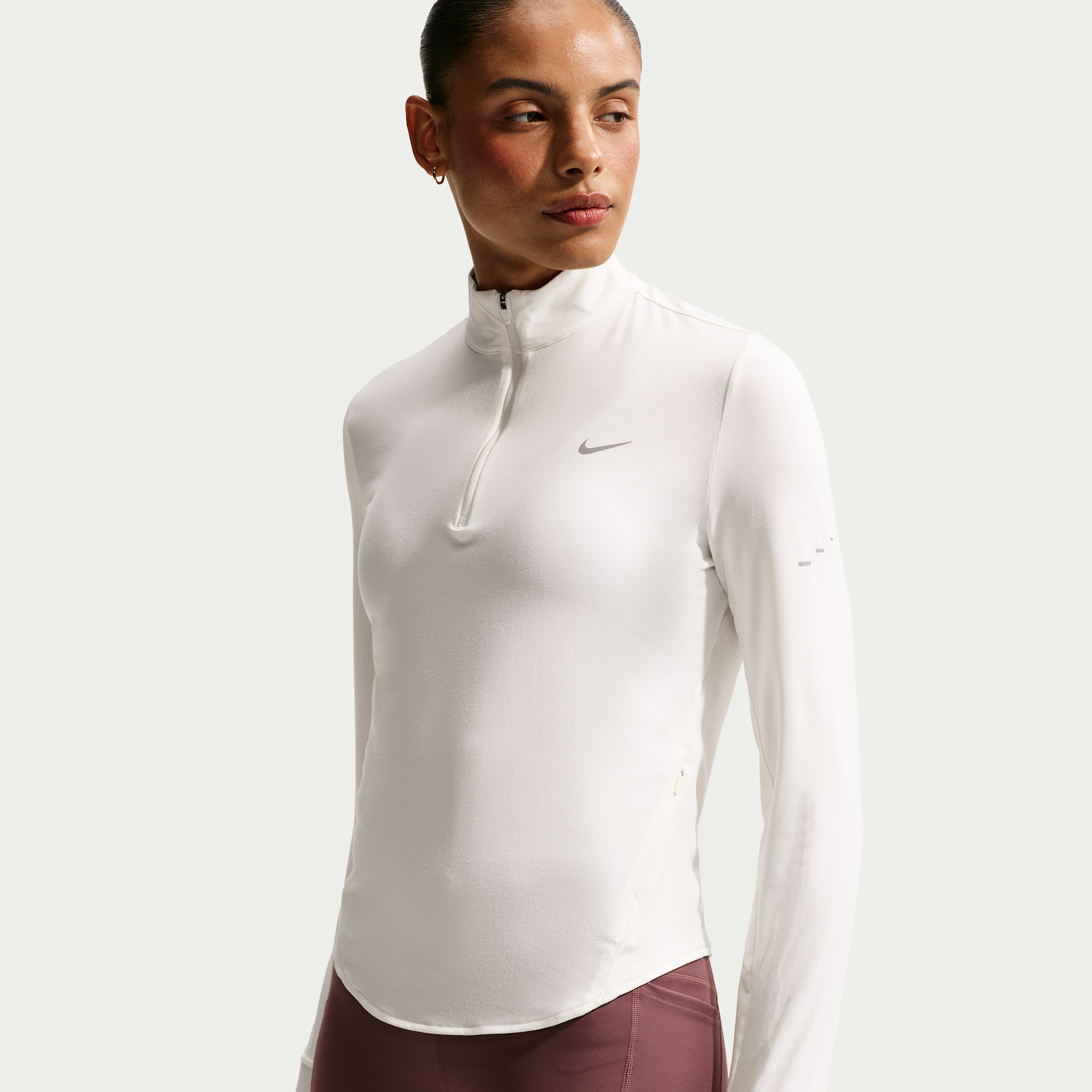 Thumbnail - Nike Swift Dri-FIT UV-Laufoberteil mit Viertelreißverschluss (Damen) - Weiß