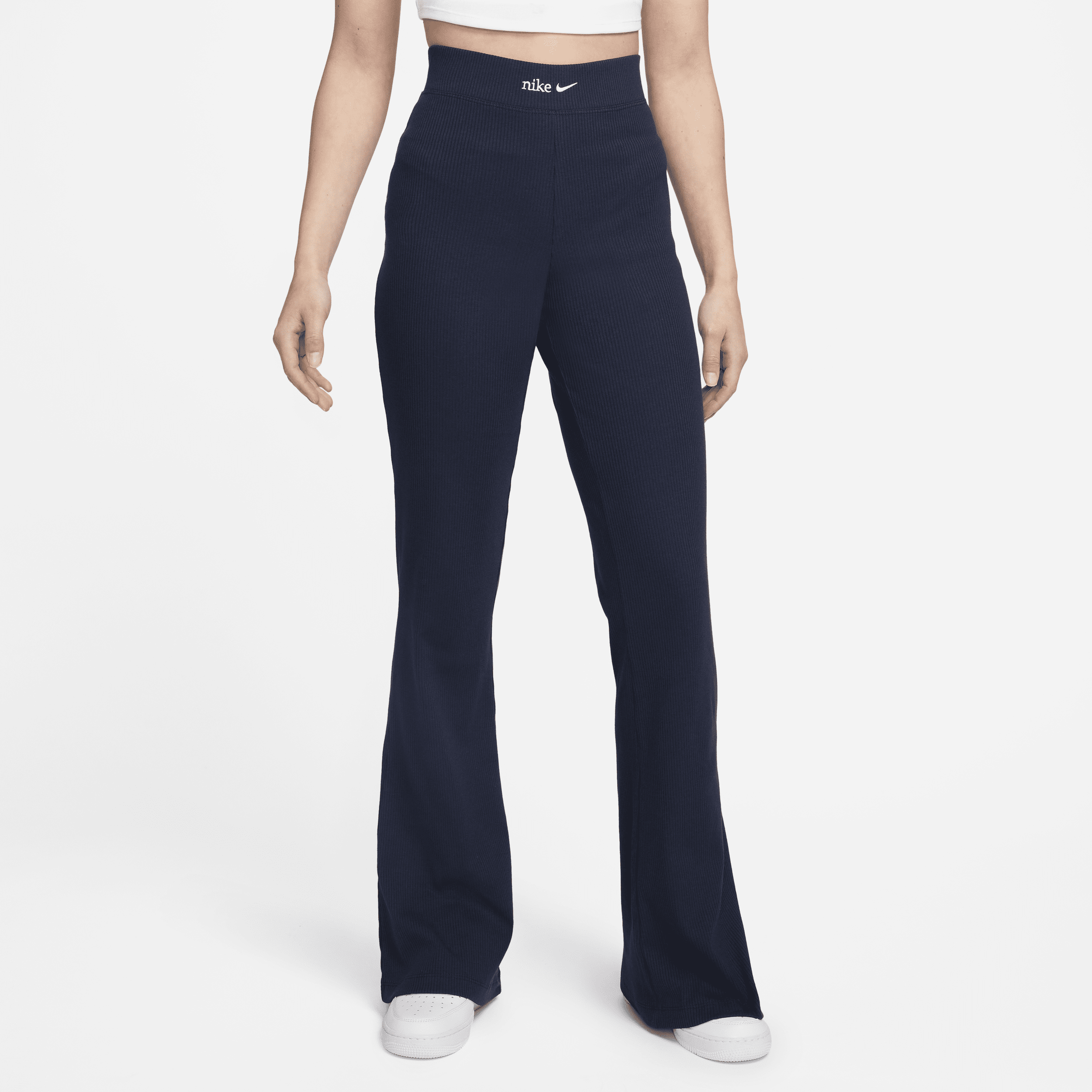 Nike Sportswear geribde damesbroek met uitlopende pijpen en hoge taille Blauw