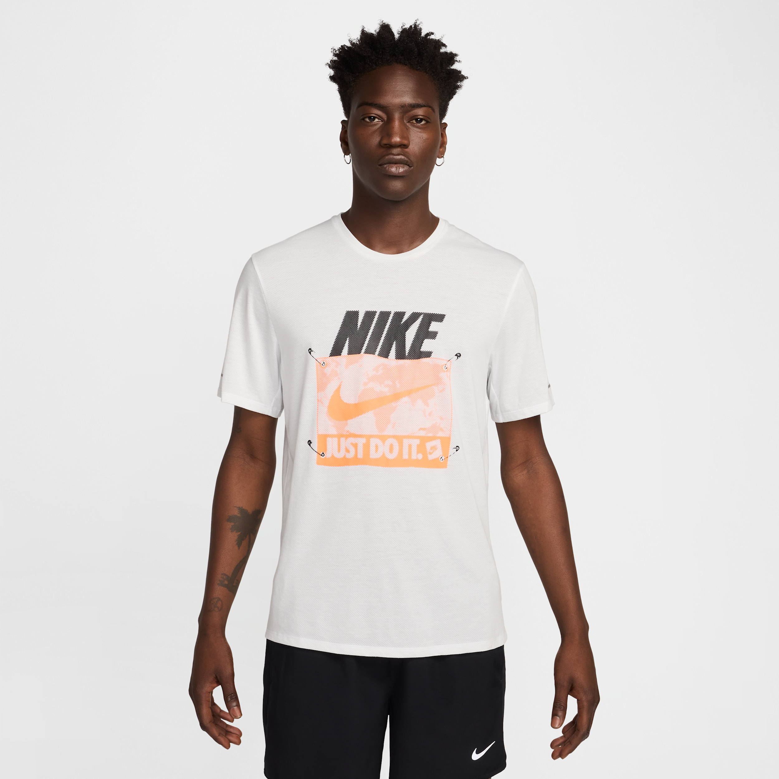 Nike Rise 365 Run Energy Men's Dri-FIT Running Short-Sleeve Top - White - Sustainable Materials