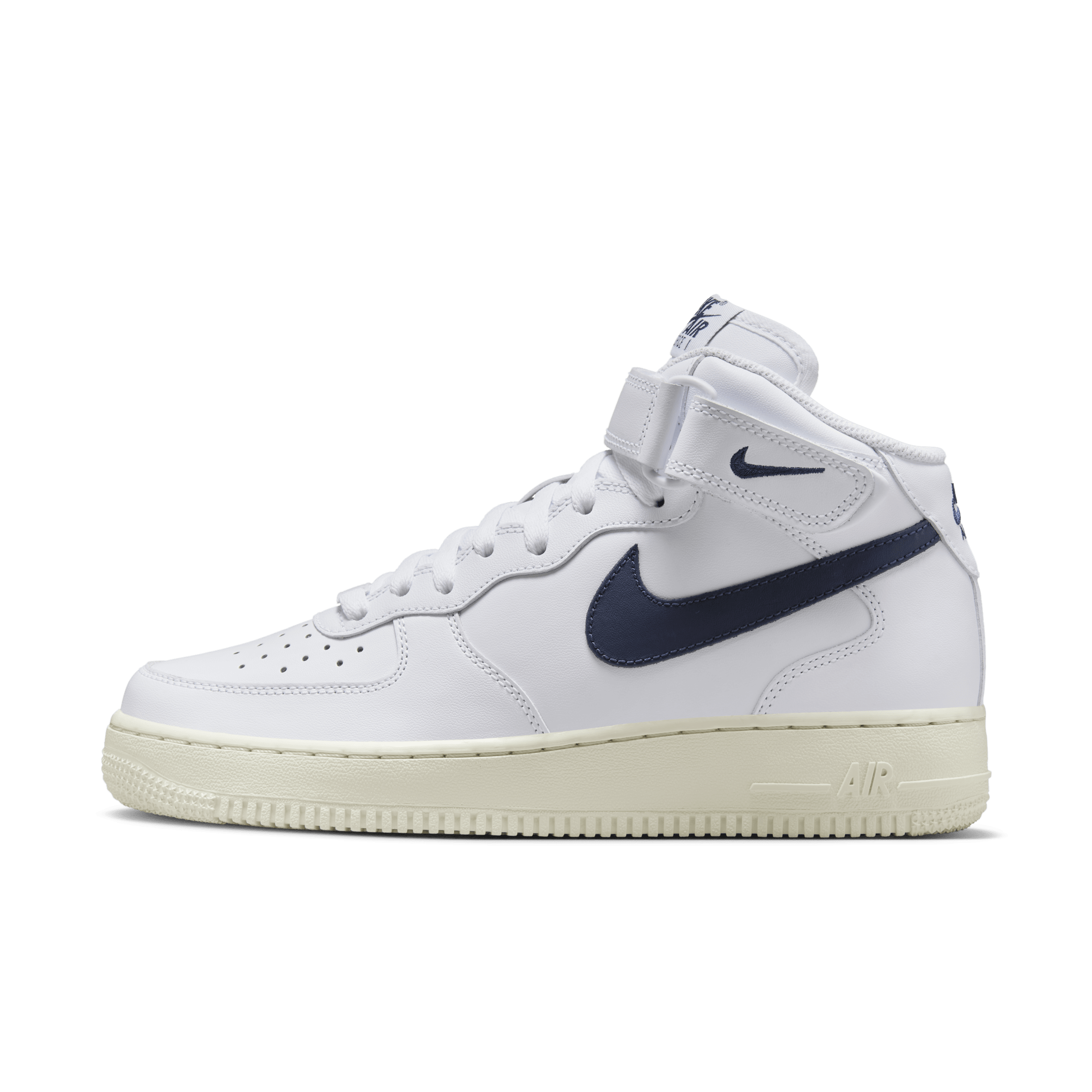 Chaussure Nike Air Force 1 '07 Mid pour Femme - Blanc