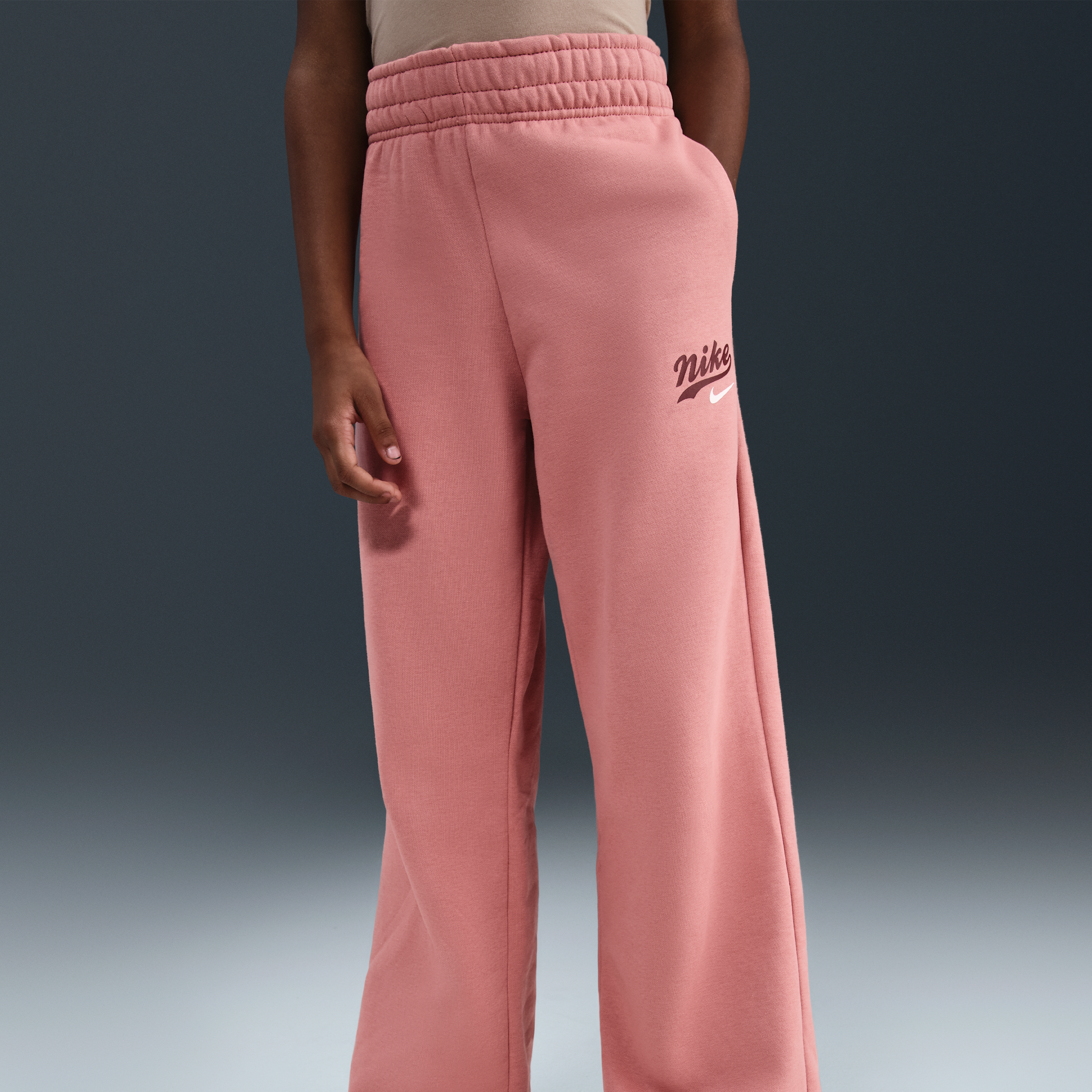 Thumbnail - Nike Club Fleece Hose mit weitem Bein (ältere Kinder) - Pink