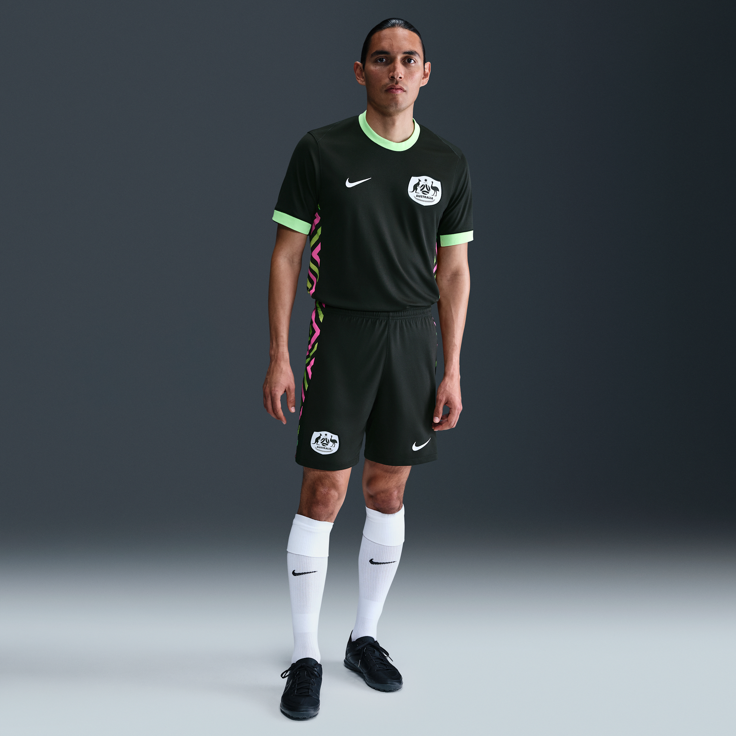 Australia 2025 Stadium Men's Nike Dri-FIT Football Secondary Replica Shorts - Green - Polyester