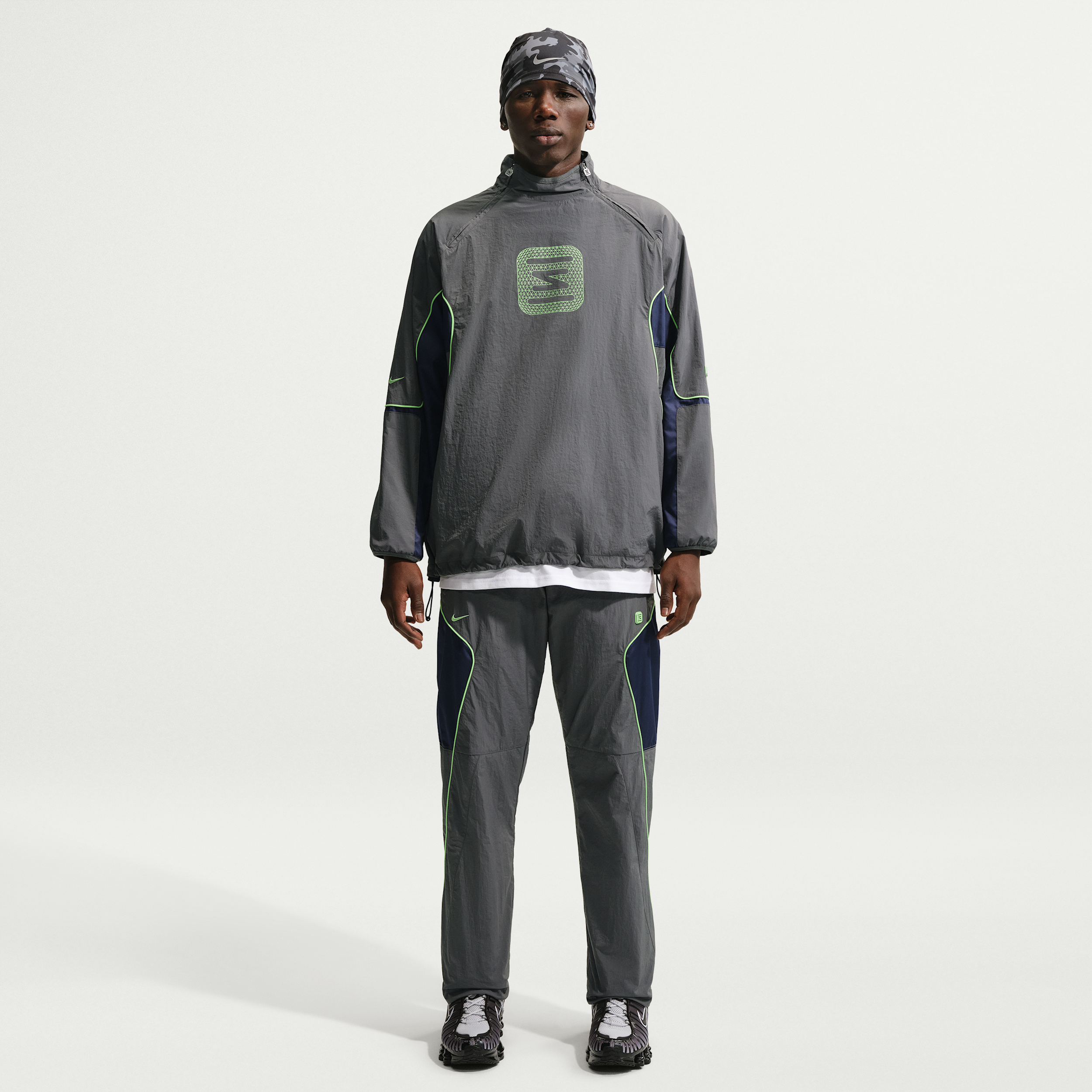Pantaloni in tessuto Nike – Uomo - Grigio