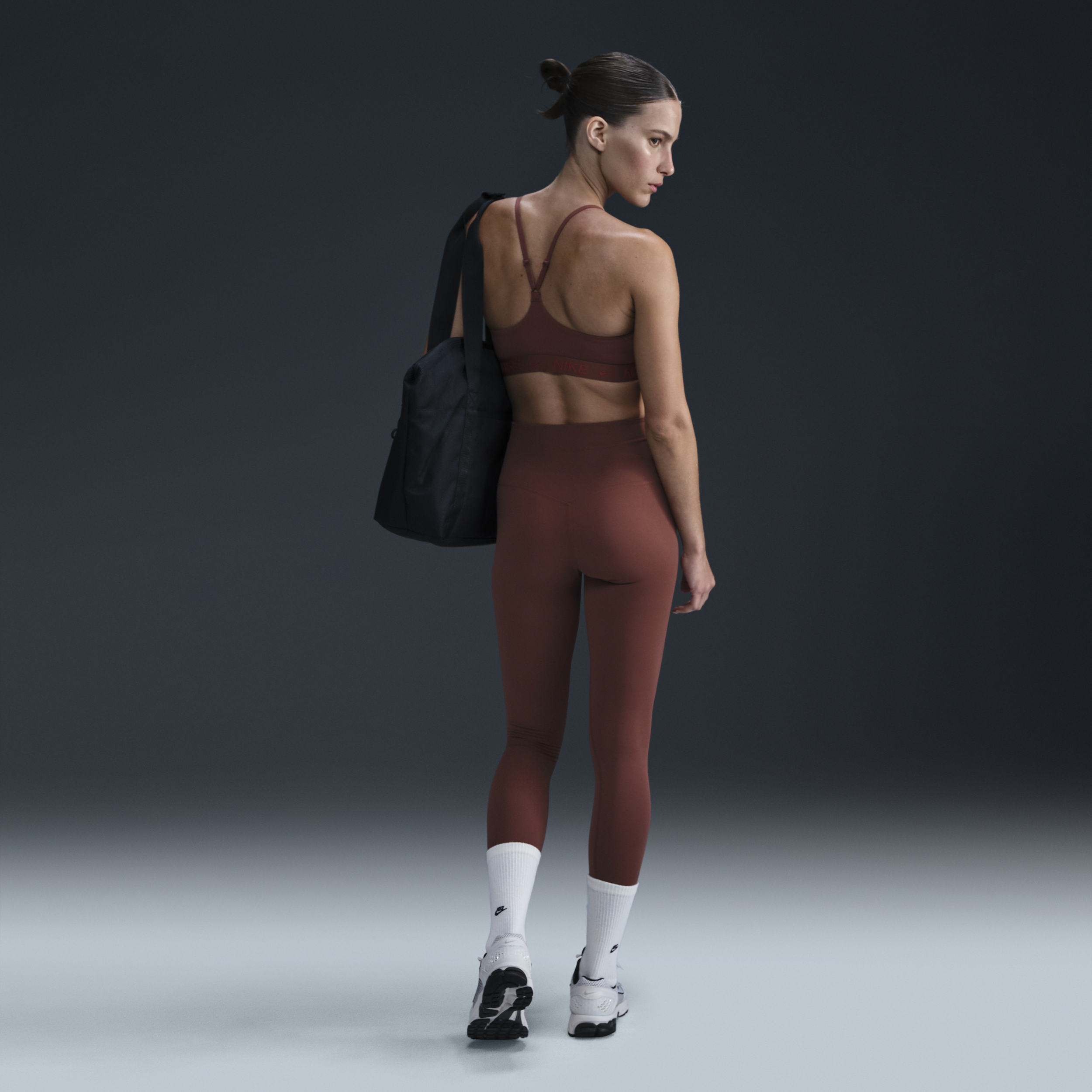 Legging 7/8 à taille haute et maintien léger Nike Zenvy pour femme - Marron