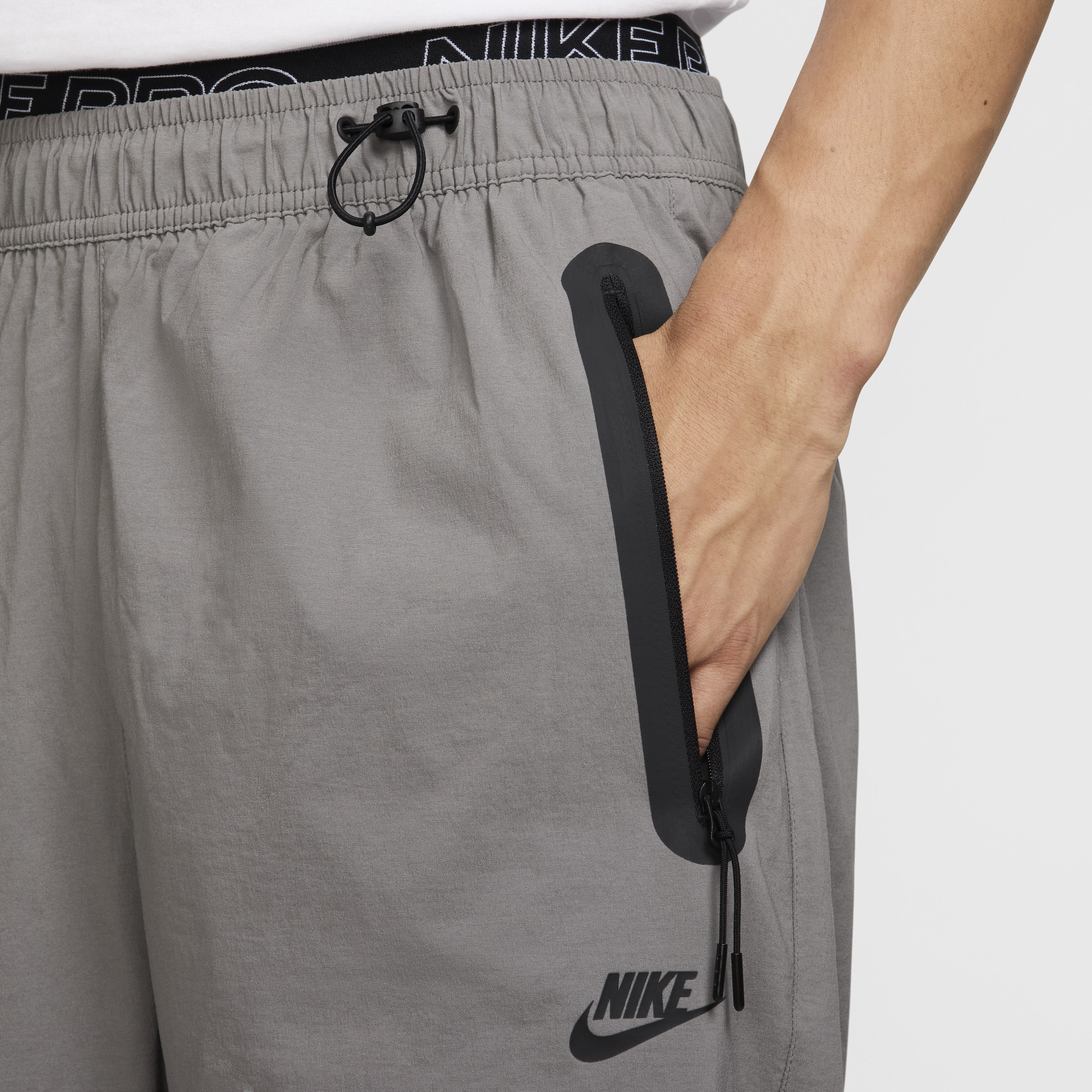 Pantalon oversize tissé Nike Tech pour homme - Gris