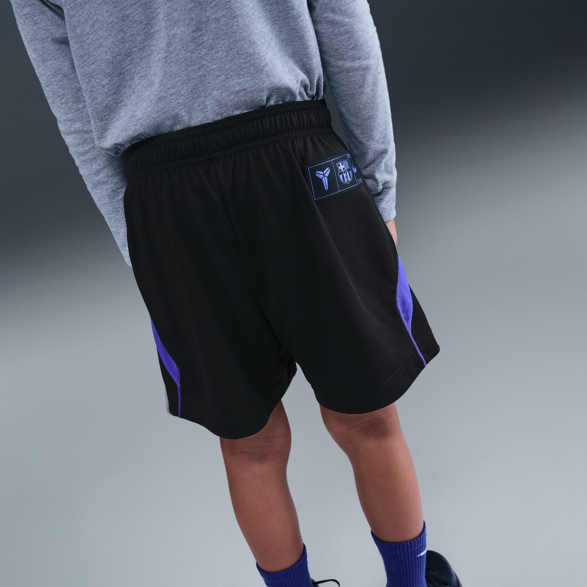 Thumbnail - FC Barcelona Away Kobe Dri-FIT Fußball-Shorts (ältere Kinder) - Schwarz