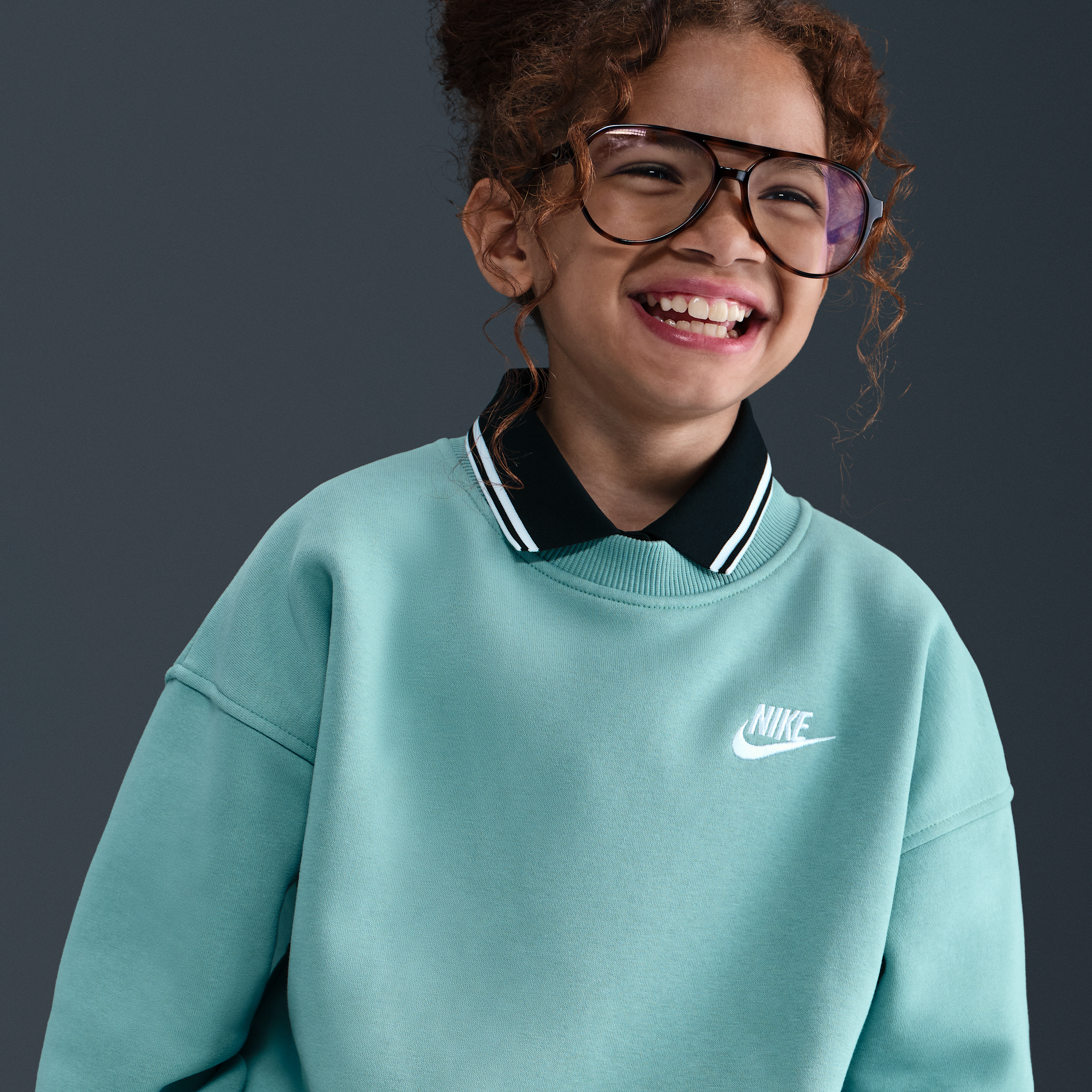 Thumbnail - Nike Sportswear Club Fleece Oversize-Sweatshirt (ältere Kinder) - Grün