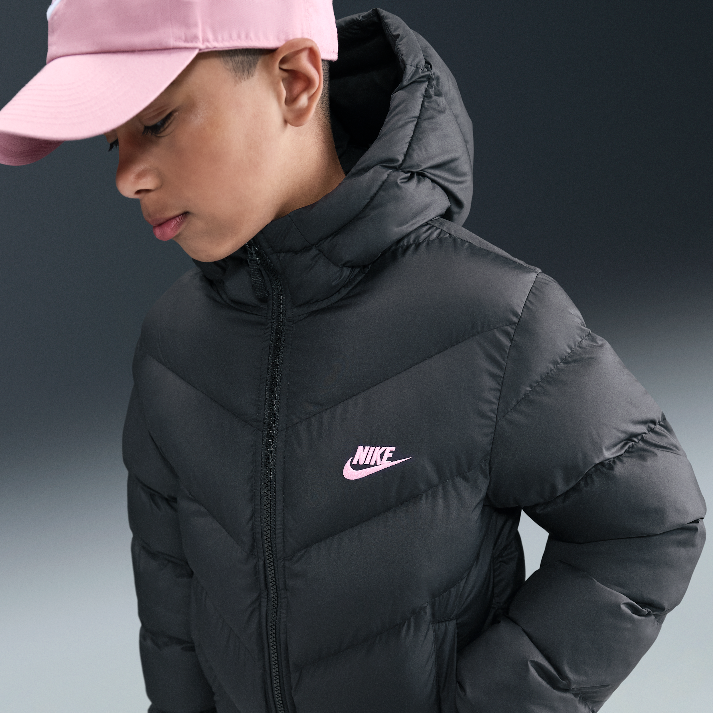 Nike All Day Play Older Kids Therma-FIT Loose-Fit Puffer Jacket - Black - Polyester