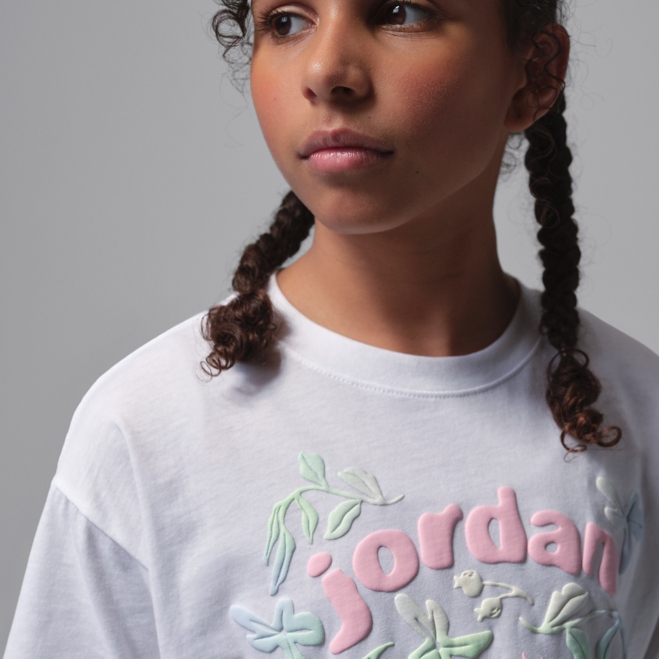 Thumbnail - Jordan Puff Floral T-Shirt (ältere Kinder) - Weiß