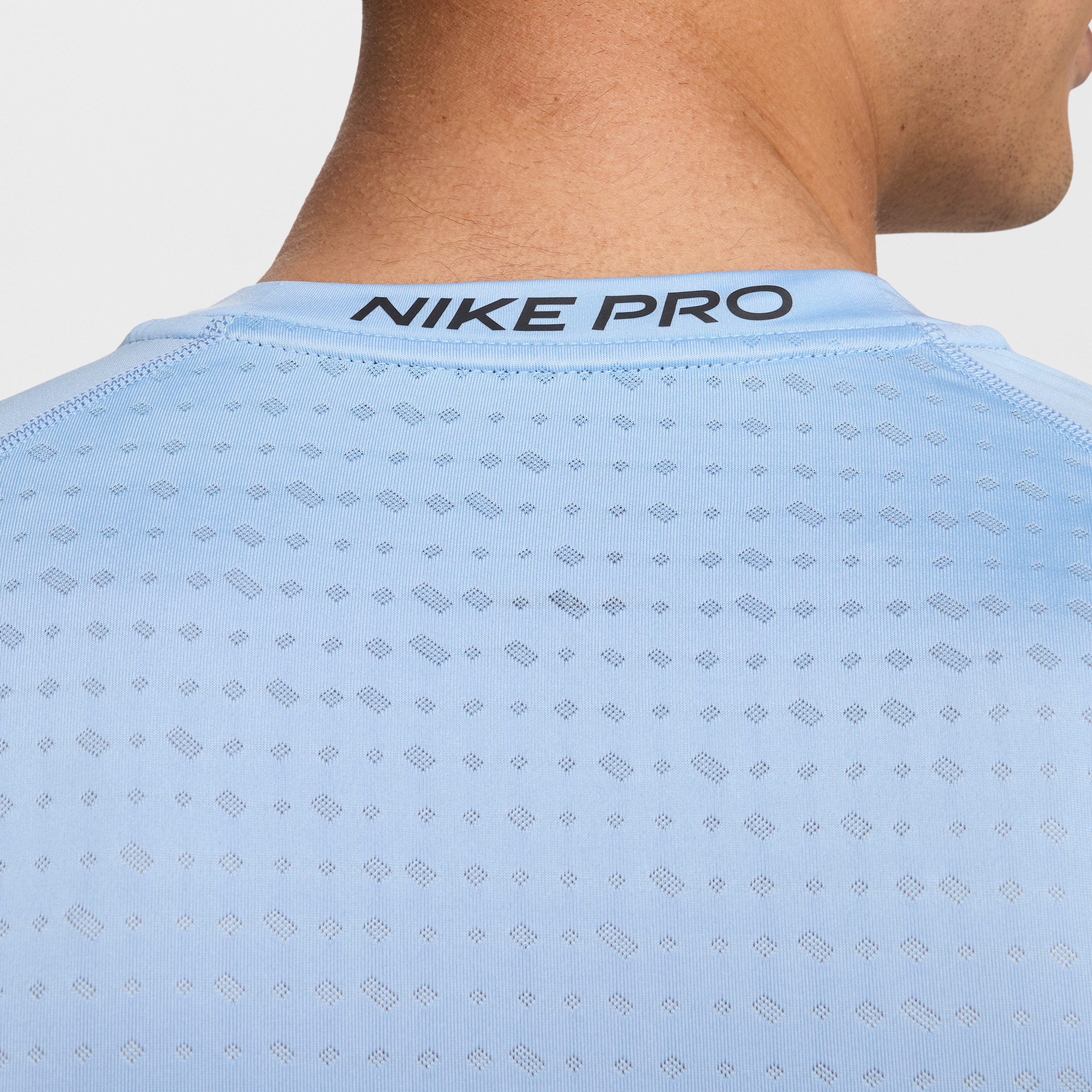 Nike Pro Breathe aansluitende herentop met korte mouwen Blauw